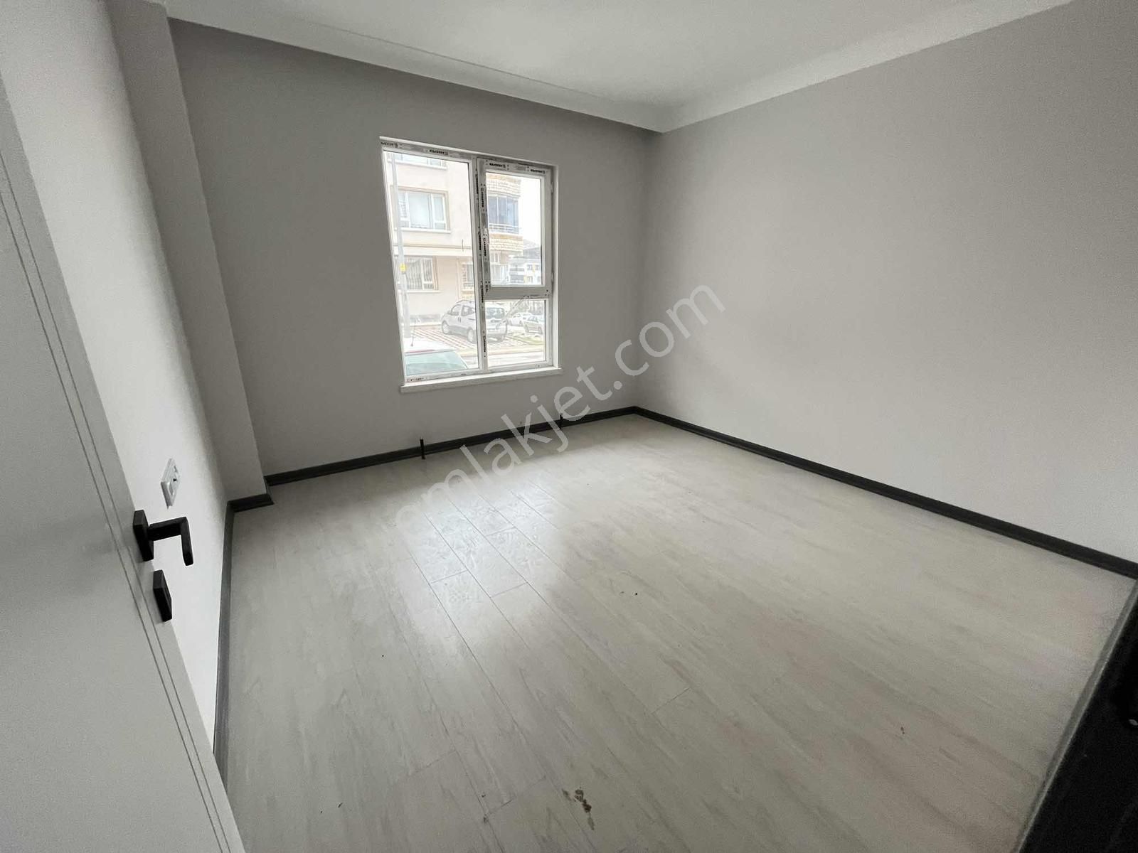 Merkezi Konum Çarşı Yakını 2+1 90m2 K.otoparklı Fırsat Daire !! - Görsel 8