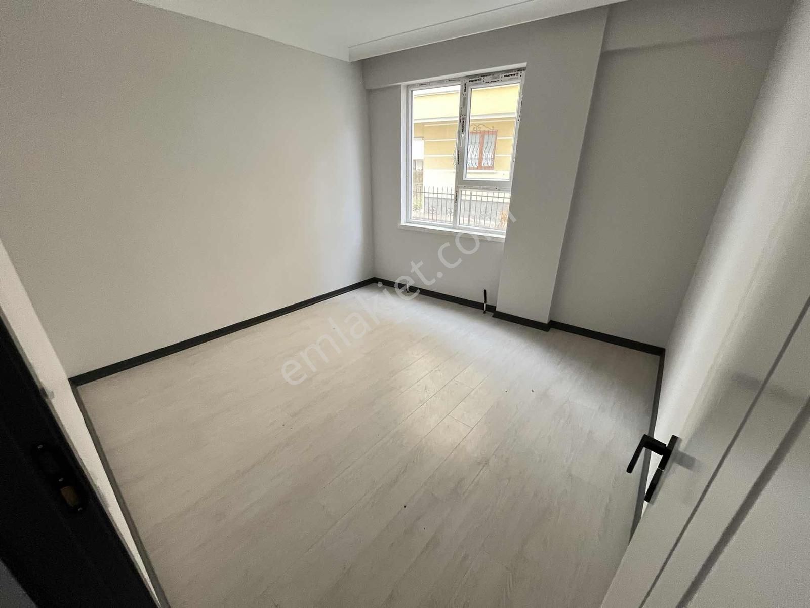 Merkezi Konum Çarşı Yakını 2+1 90m2 K.otoparklı Fırsat Daire !! - Görsel 2