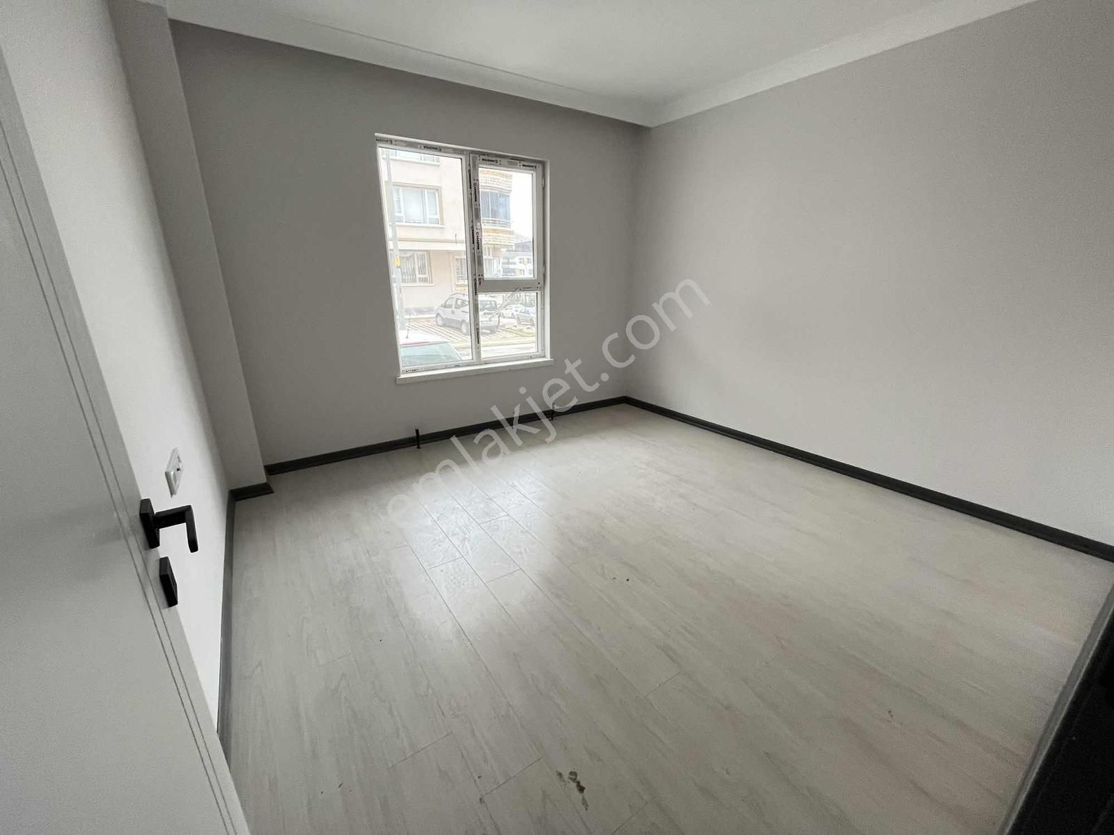 Merkezi Konum Çarşı Yakını 2+1 90m2 K.otoparklı Fırsat Daire !! - Görsel 17