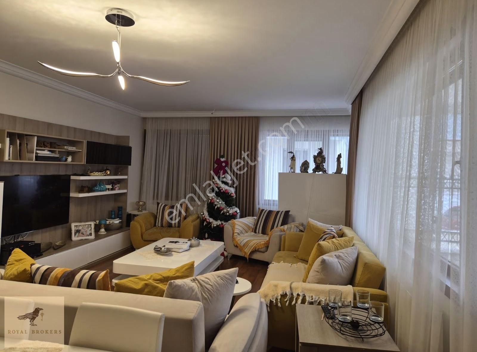 Yızdız Hilal Mahallesinde Bahçe Katı Bakımlı Satılık 3+1 Daire - Görsel 19