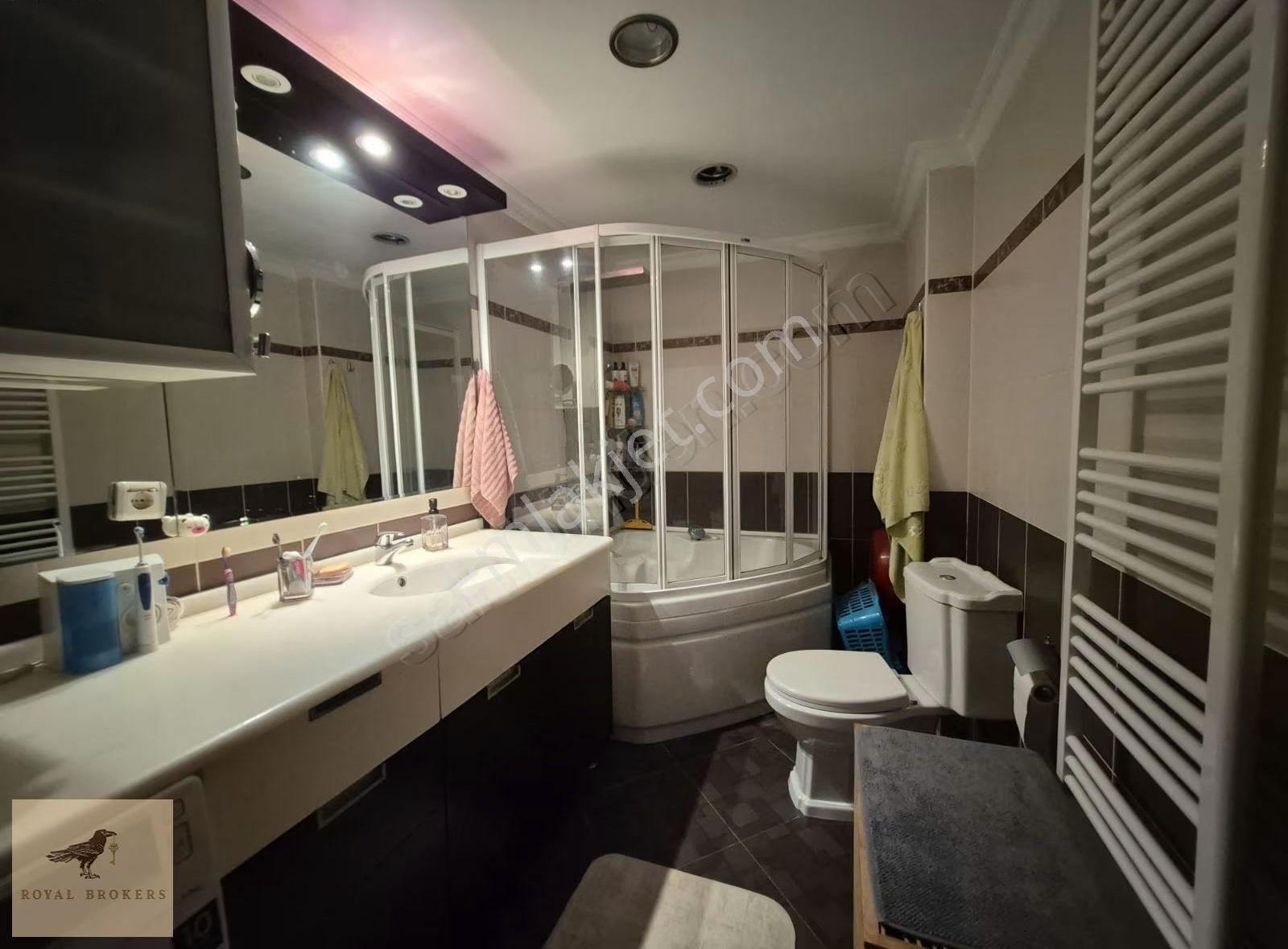 Yızdız Hilal Mahallesinde Bahçe Katı Bakımlı Satılık 3+1 Daire - Görsel 11