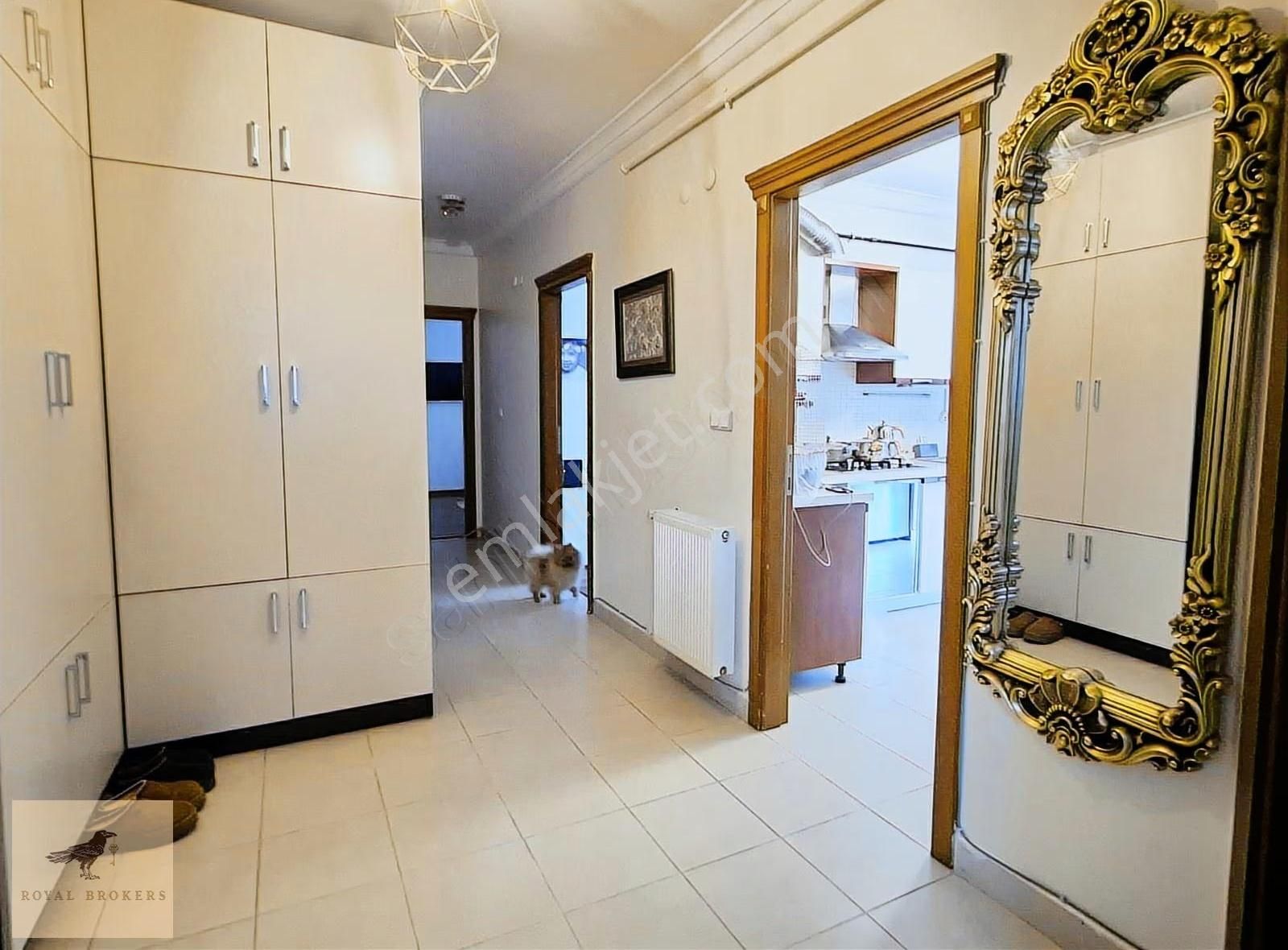 Yızdız Hilal Mahallesinde Bahçe Katı Bakımlı Satılık 3+1 Daire - Görsel 22