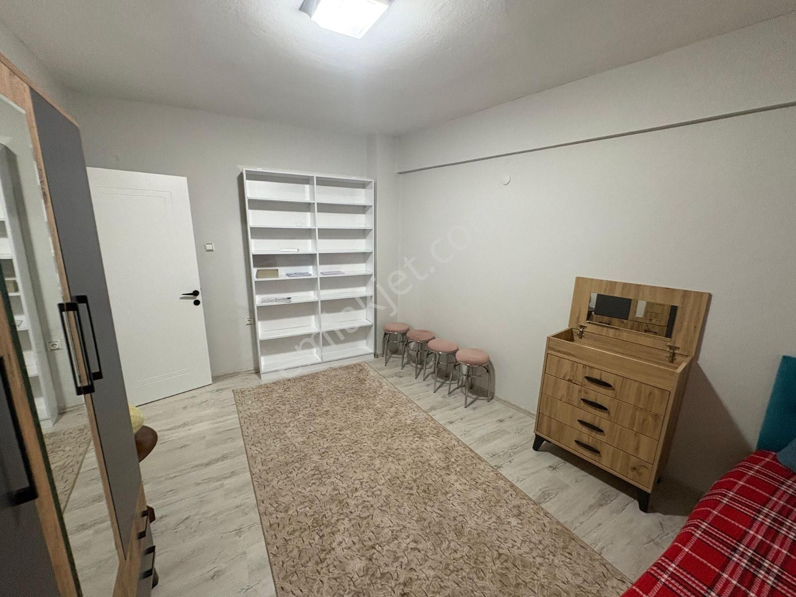 Erkaya'dan Çınar'da 3+1 145m2 Masrafsiz Full Tadilatli Daire - Görsel 9