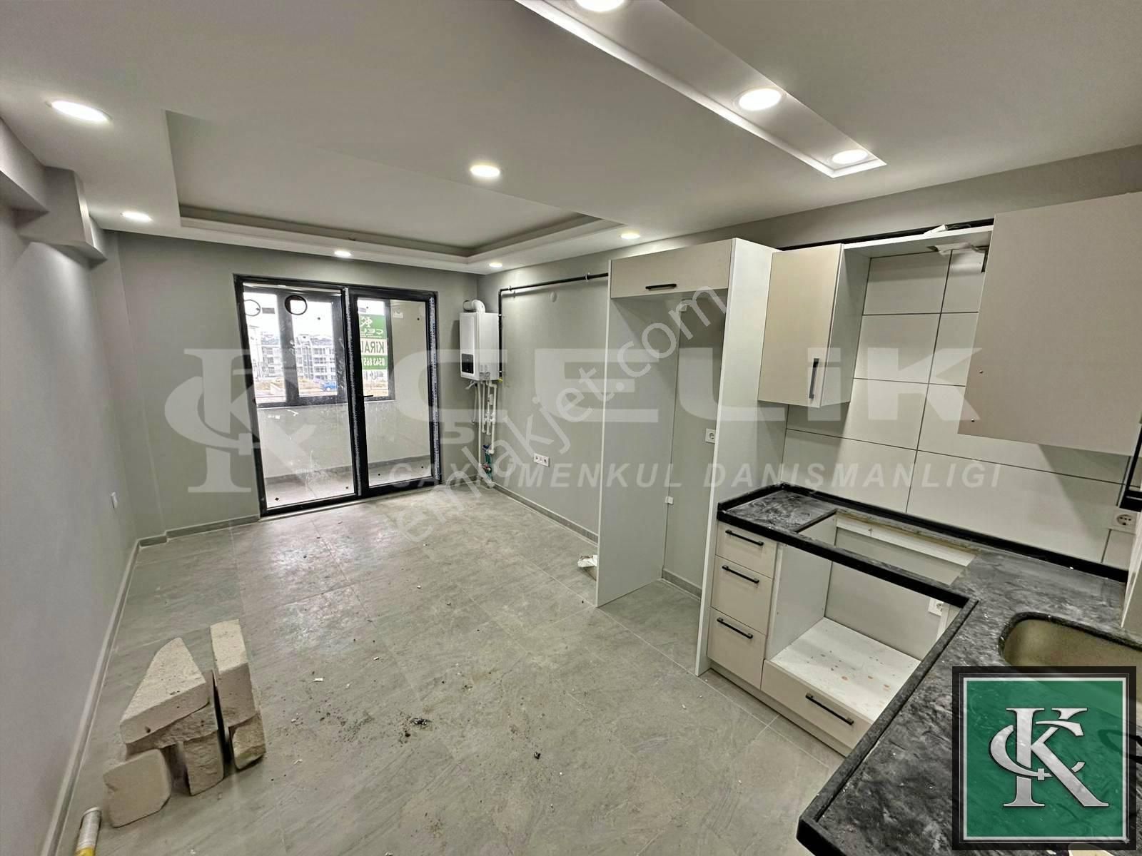 Bandırma Çelik Emlaktan Yeni Mah Lüx Kiralık 1+1 Daireler - Görsel 18