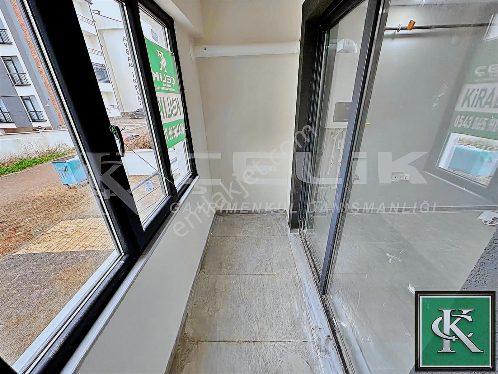 Bandırma Çelik Emlaktan Yeni Mah Lüx Kiralık 1+1 Daireler - Görsel 29