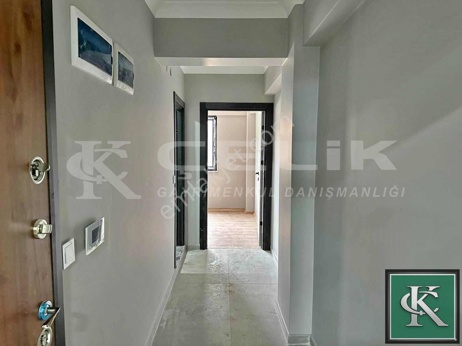 Bandırma Çelik Emlaktan Yeni Mah Lüx Kiralık 1+1 Daireler - Görsel 2