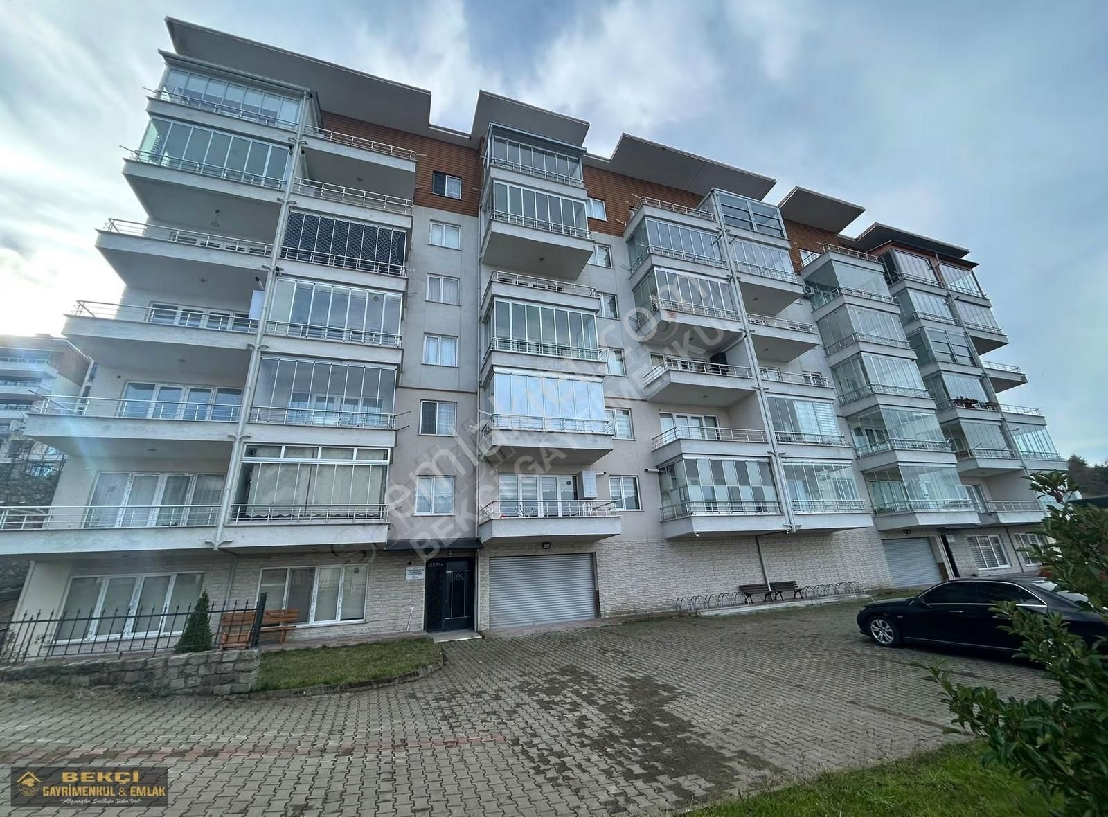 Amasrada Site İçi Eşyalı Satılık 1+1 Daire Bölgenin Uygunu - Görsel 3