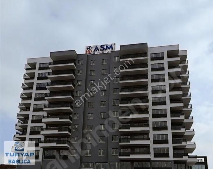 Bağlıcada Site İçerisinde 4+1 Harika Daire