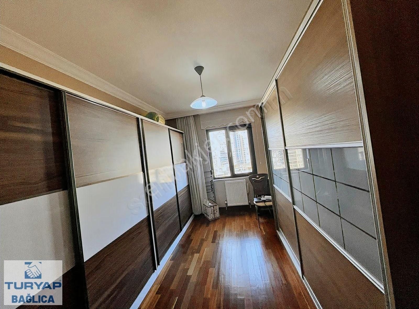 Güvenlikli Geniş Site Alanı İçerisinde Kiralık 4+1 Daire - Görsel 13