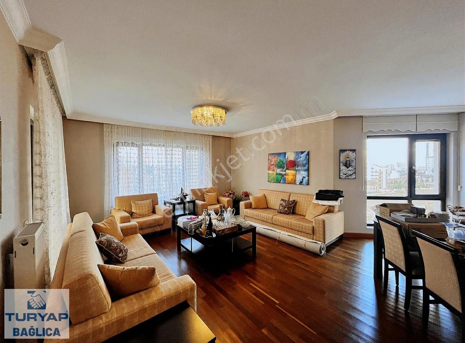 Güvenlikli Geniş Site Alanı İçerisinde Kiralık 4+1 Daire - Görsel 12