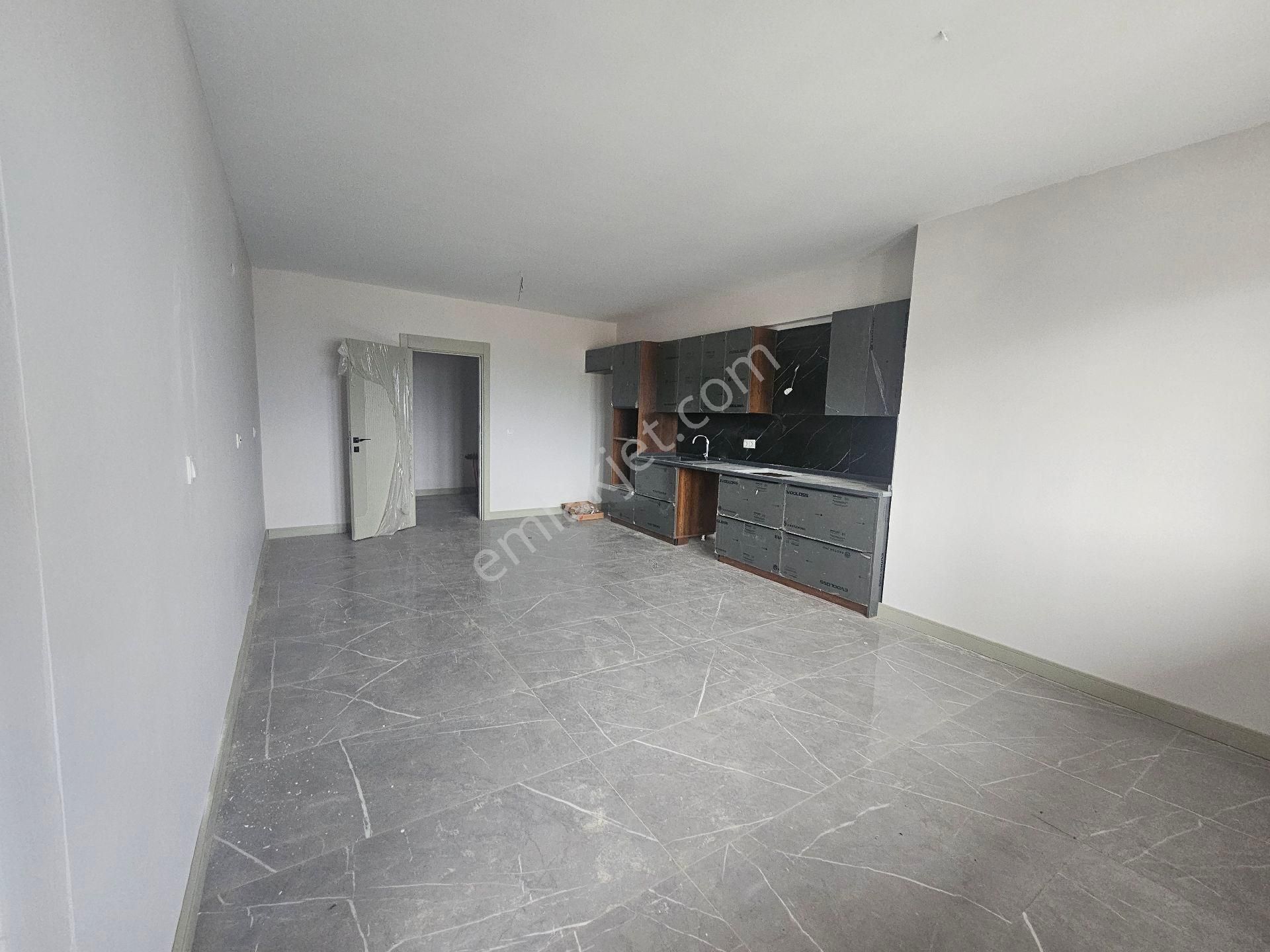 Menemen Devlet Hastanesi Konumunda | Site İçinde | Havuzlu | Otoparklı | 4+1 Lüks Kiralık Daire - Görsel 6