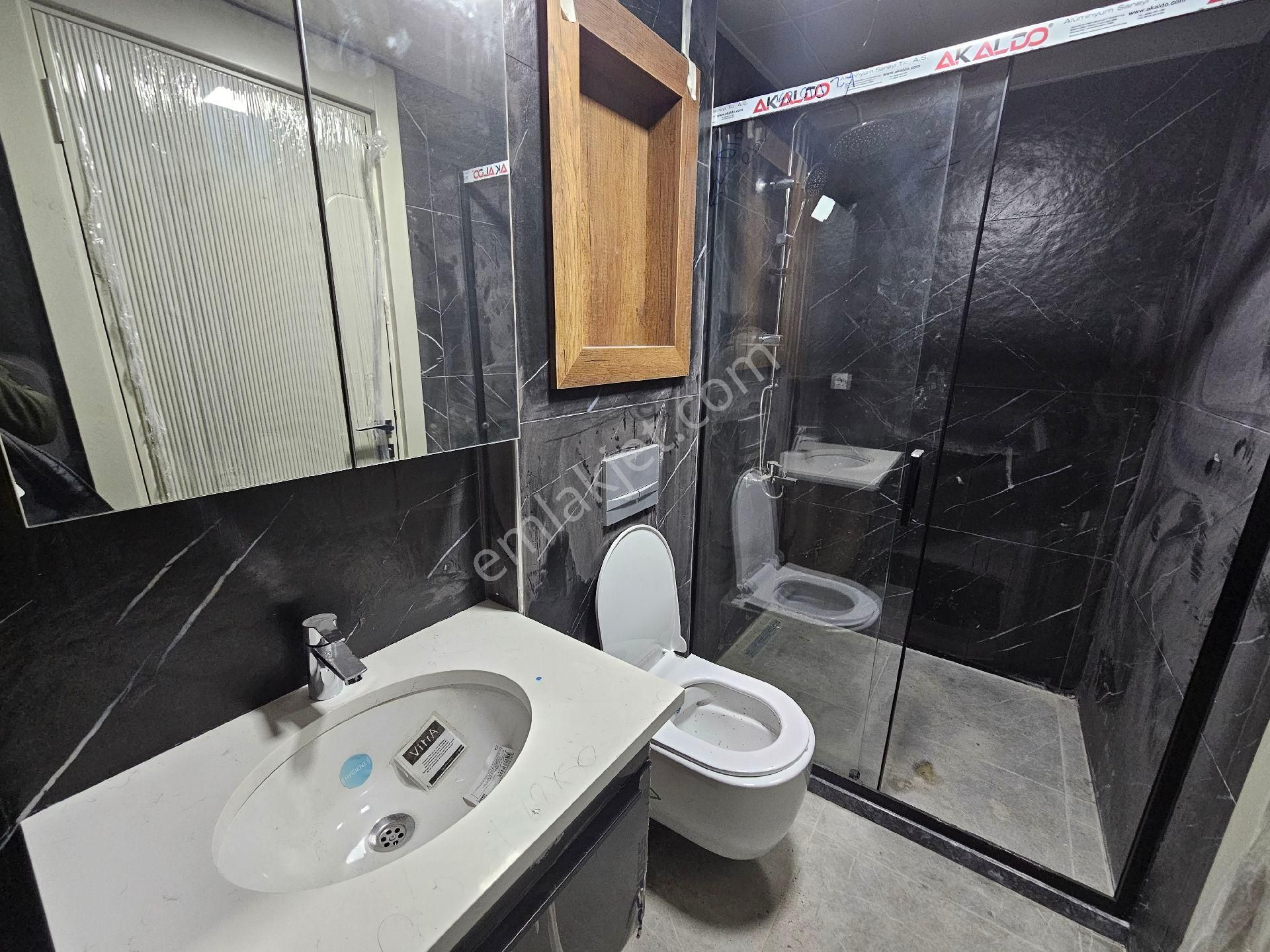 Menemen Devlet Hastanesi Konumunda | Site İçinde | Havuzlu | Otoparklı | 4+1 Lüks Kiralık Daire - Görsel 20