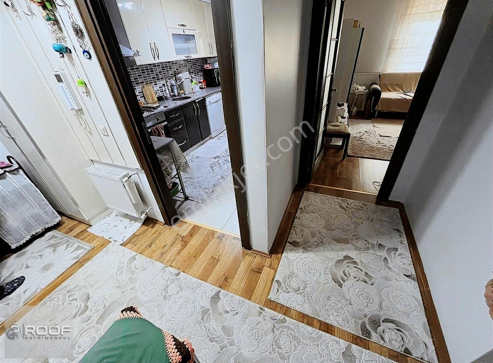 Üniversiteye Yürüme Mesafesi | 1. Kat 100 M² Çift Balkon 2+1 - Görsel 17