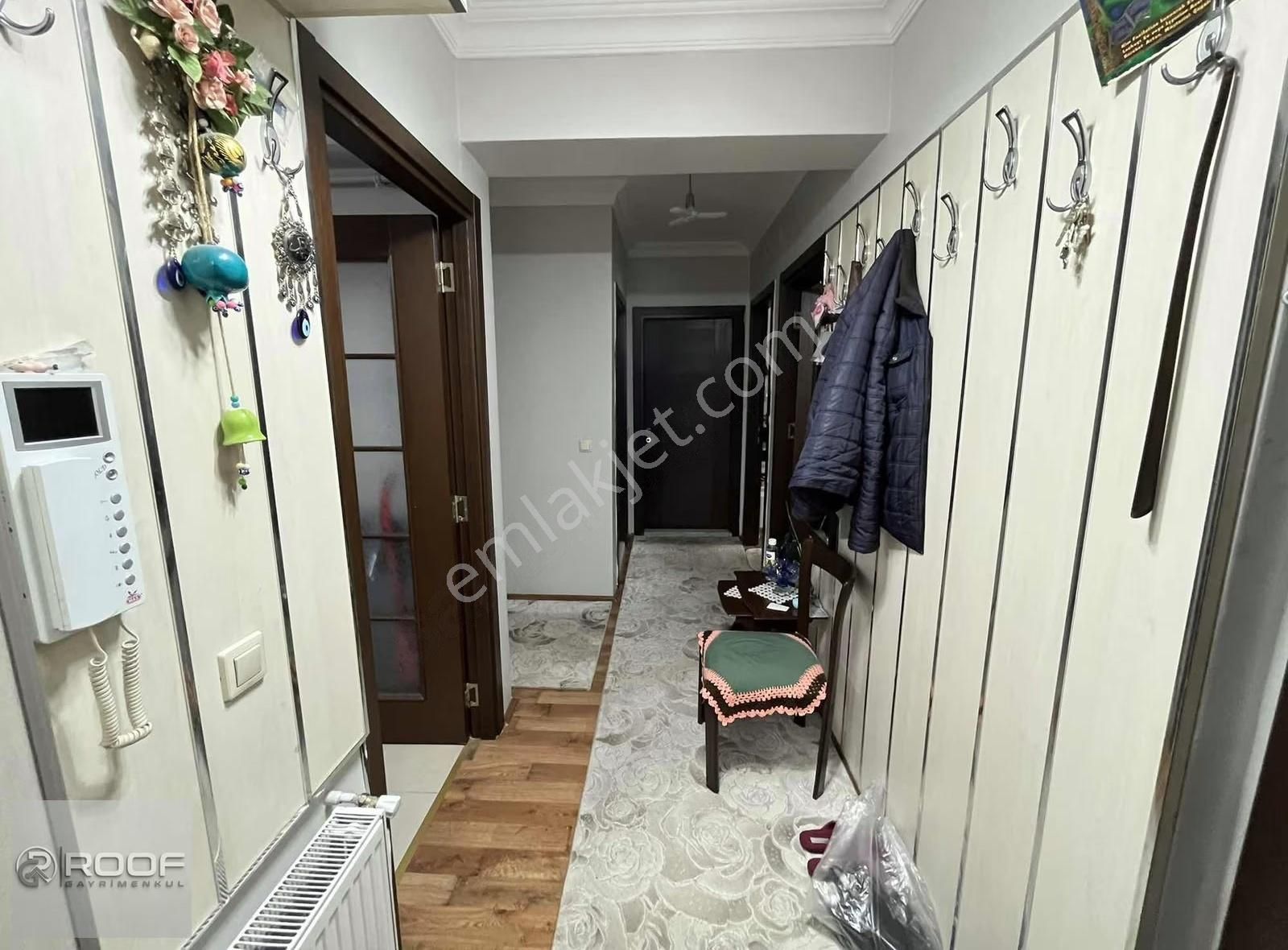 Üniversiteye Yürüme Mesafesi | 1. Kat 100 M² Çift Balkon 2+1 - Görsel 8