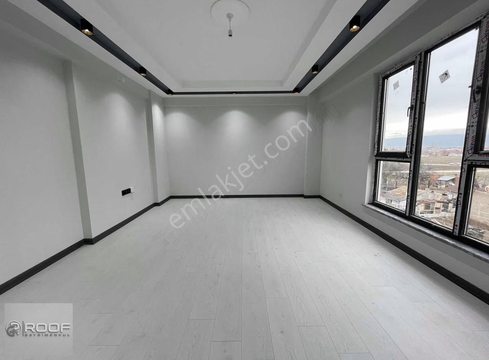 Roof Gayrimenkul'den Sessiz Ve Değerli Konumda 3+1 | 120 M² - Görsel 14