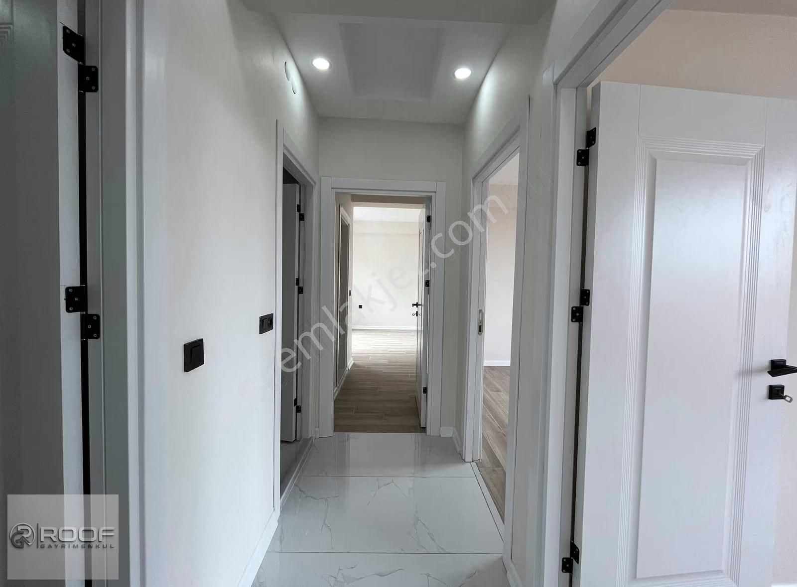 Roof Gayrimenkul'den Manzaralı | Köşe Cephe 3+1 - Görsel 4