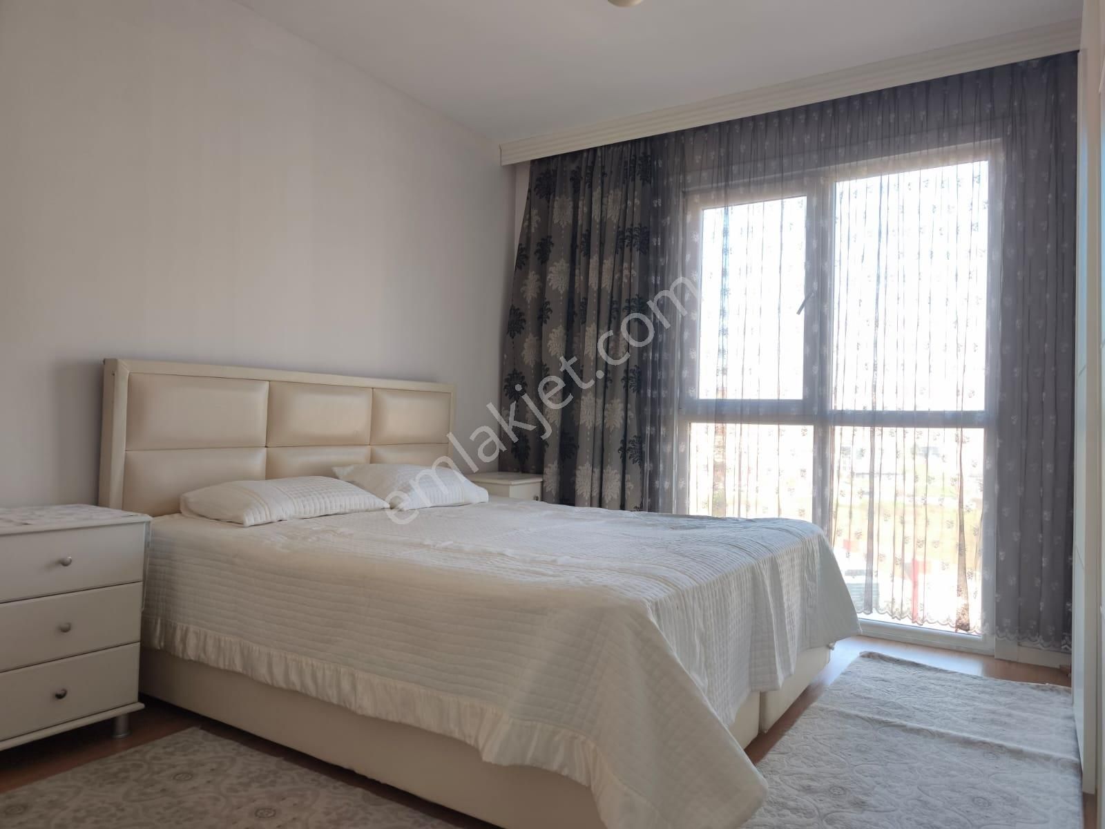 Hep İstanbul'da 23. Kat 2+1 125m2 Ebeveyin Banyolu Komple Eşyalı - Görsel 27