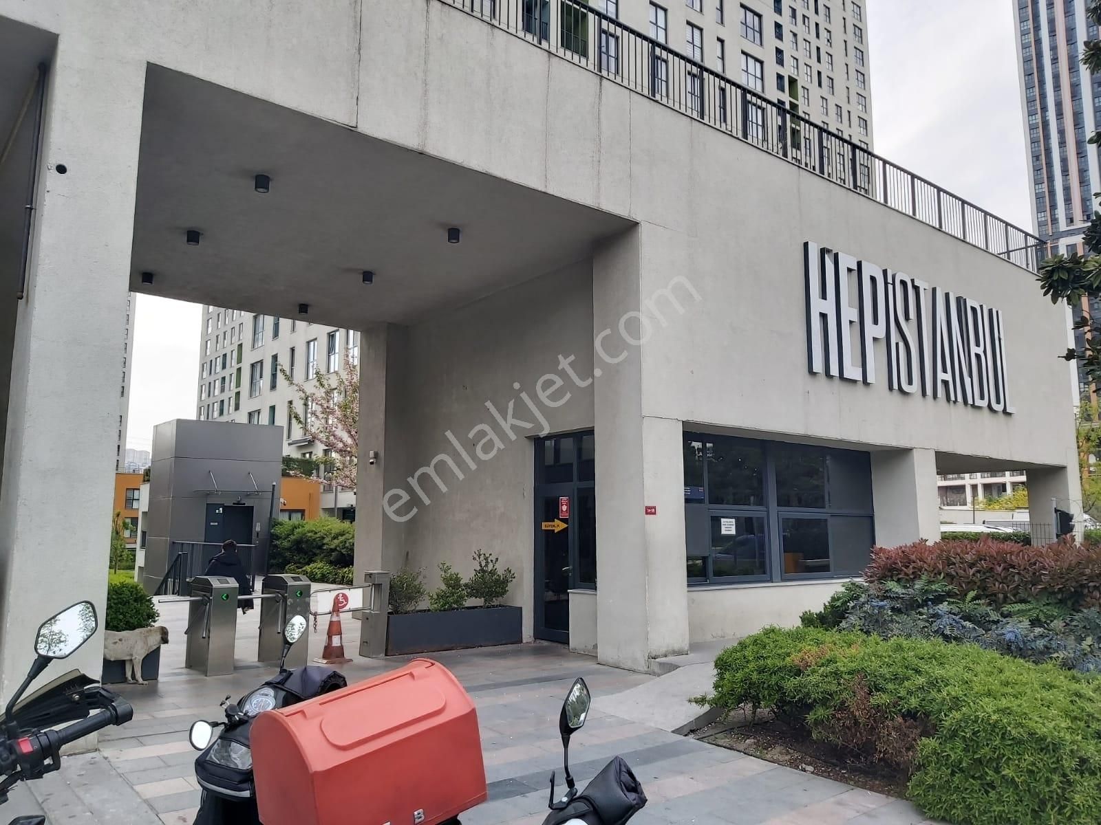 Hep İstanbul'da 23. Kat 2+1 125m2 Ebeveyin Banyolu Komple Eşyalı - Görsel 12