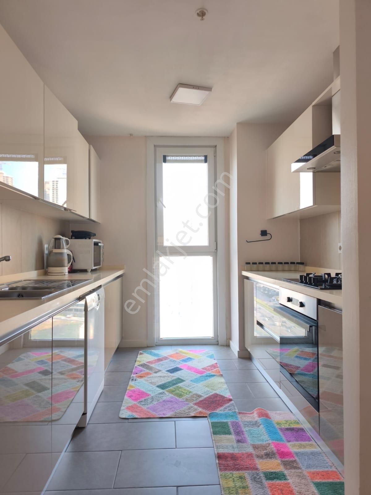 Hep İstanbul'da 23. Kat 2+1 125m2 Ebeveyin Banyolu Komple Eşyalı - Görsel 18