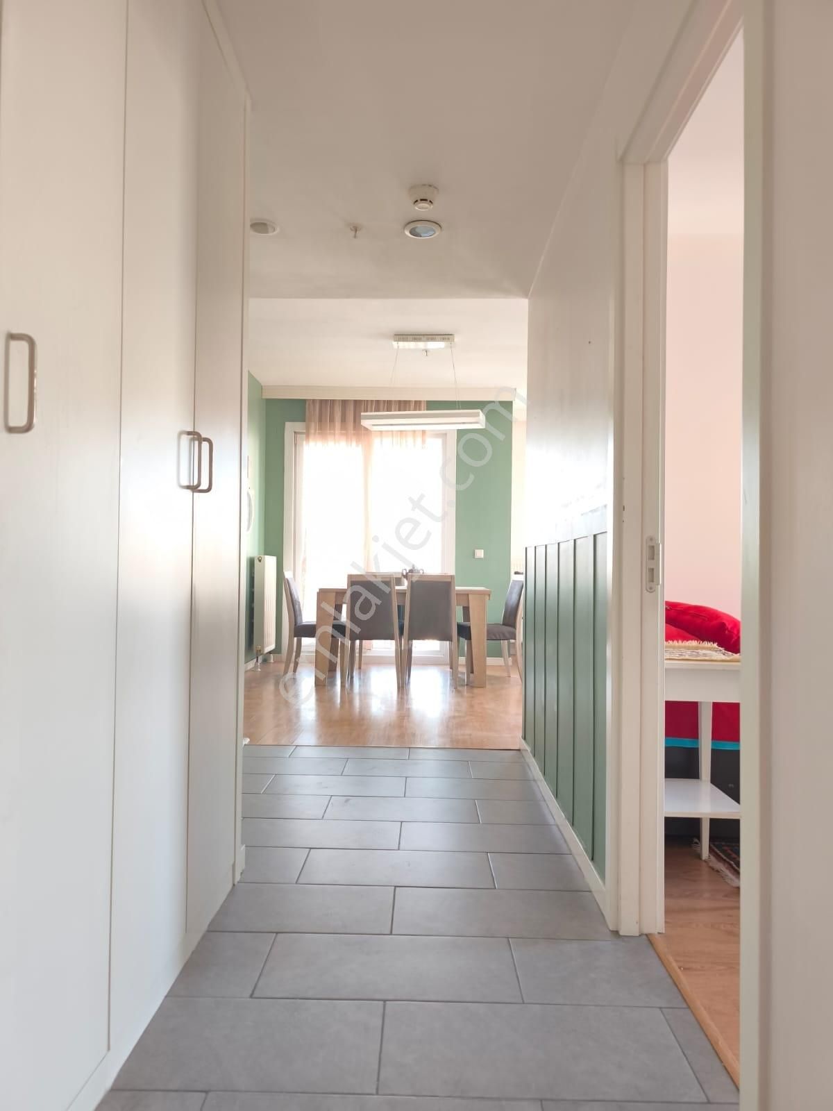 Hep İstanbul'da 23. Kat 2+1 125m2 Ebeveyin Banyolu Komple Eşyalı - Görsel 22