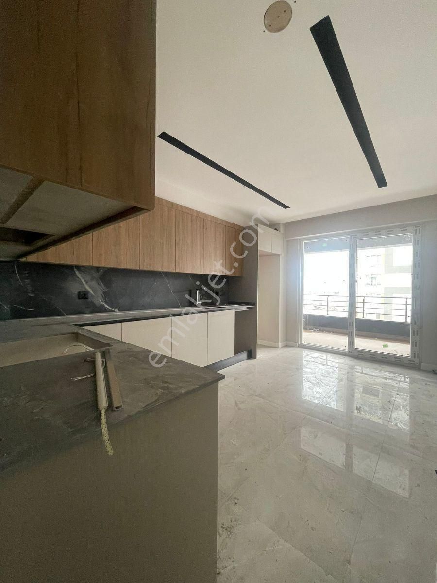 Gültepe Mahallesin'de 4+0 Lüks Geniş Daire - Görsel 9