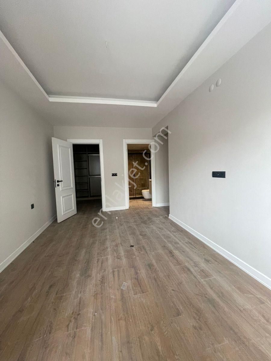 Gültepe Mahallesin'de 4+0 Lüks Geniş Daire - Görsel 4