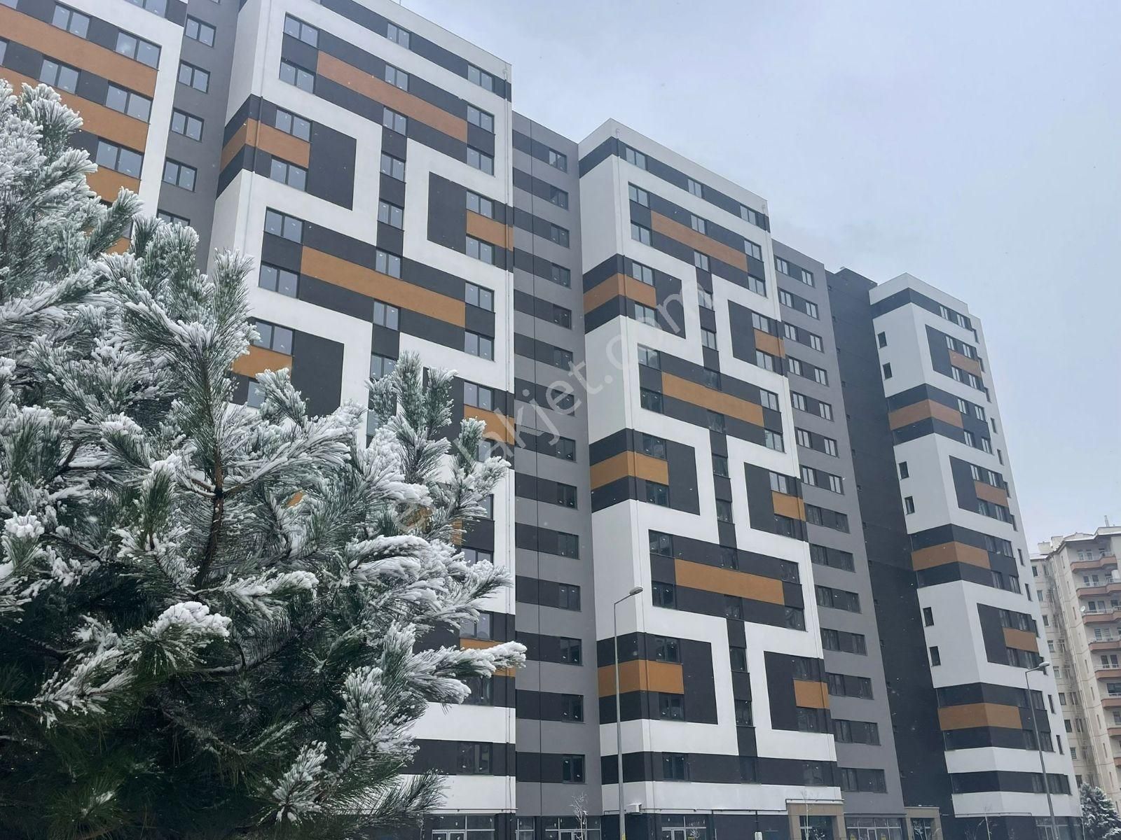 Gültepe Mahallesin'de 4+0 Lüks Geniş Daire - Görsel 11