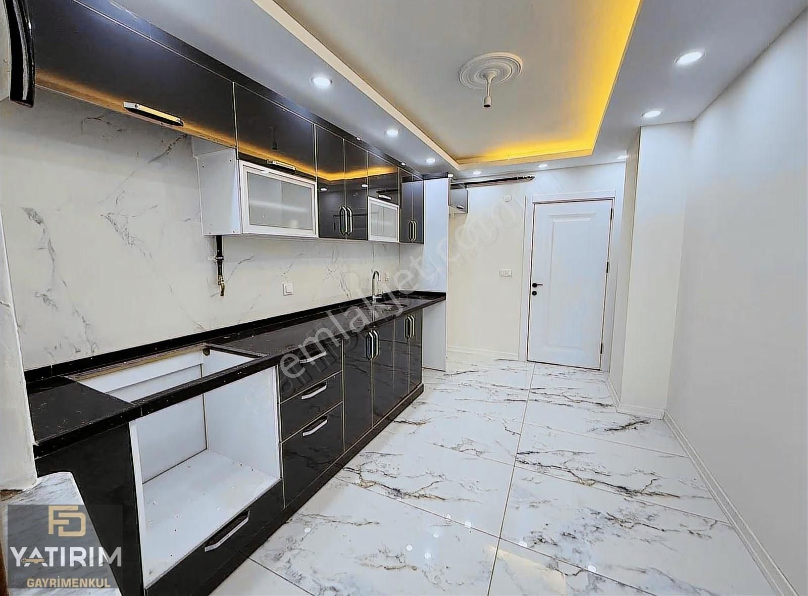 Tuzla Caddesi Üzeri Asansörlü Fırsat 4+1 190 M2 Çatı Dubleksi - Görsel 28