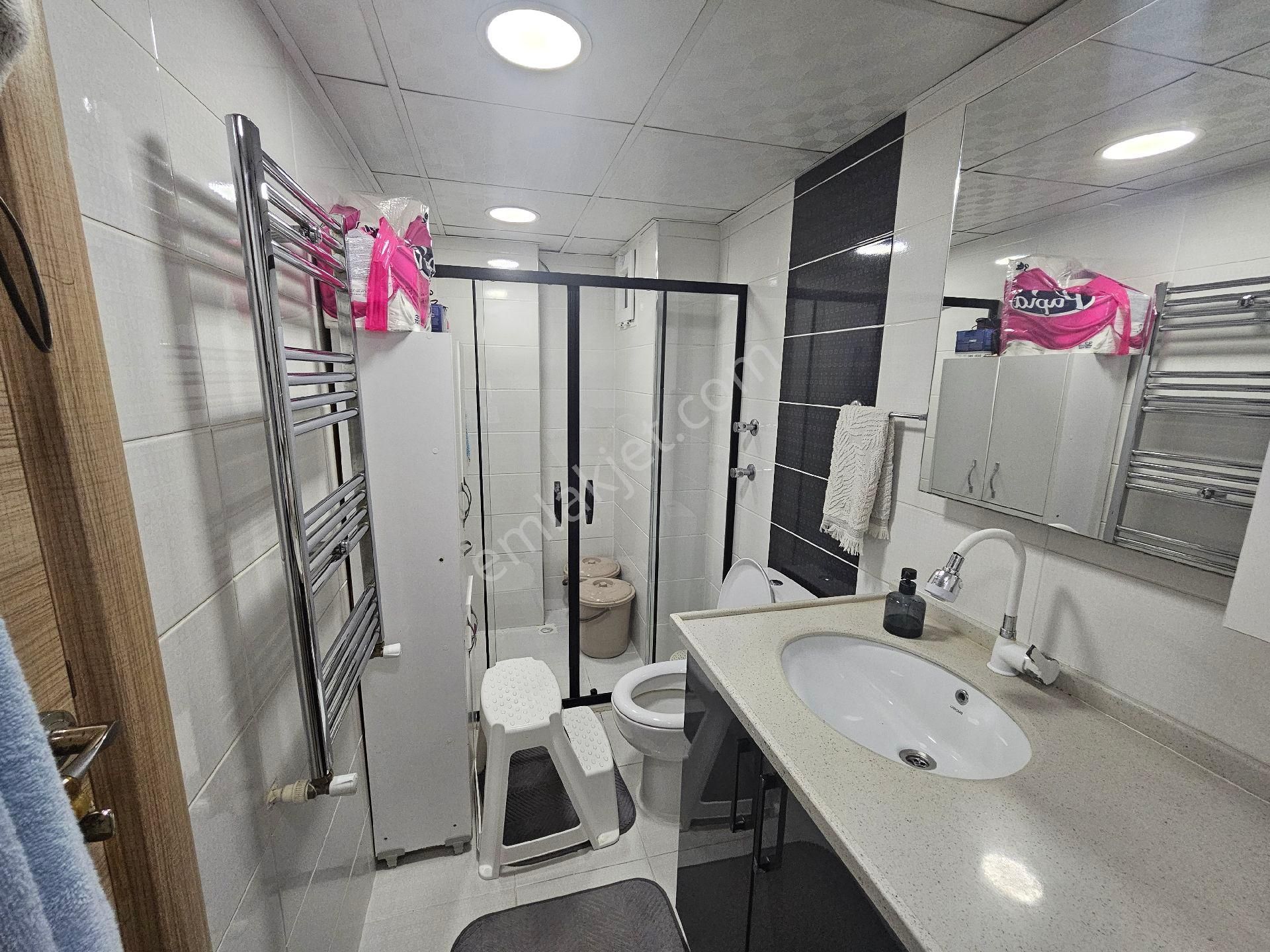 Karşıyaka Dedebaşı’nda Geniş Metrekare | Kapalı Otoparklı Satılık 2+1 - Görsel 5