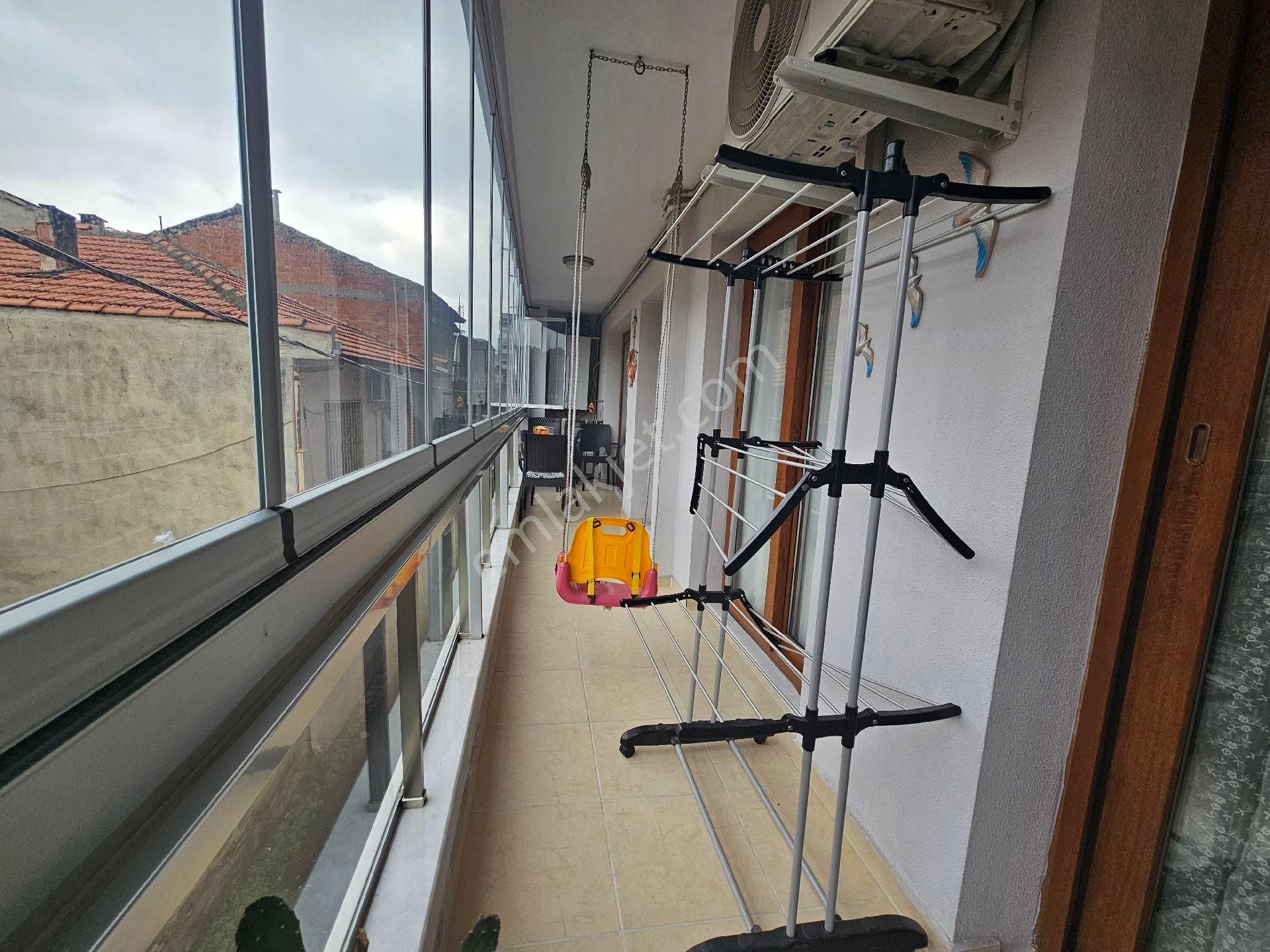 Karşıyaka Dedebaşı’nda Geniş Metrekare | Kapalı Otoparklı Satılık 2+1 - Görsel 12