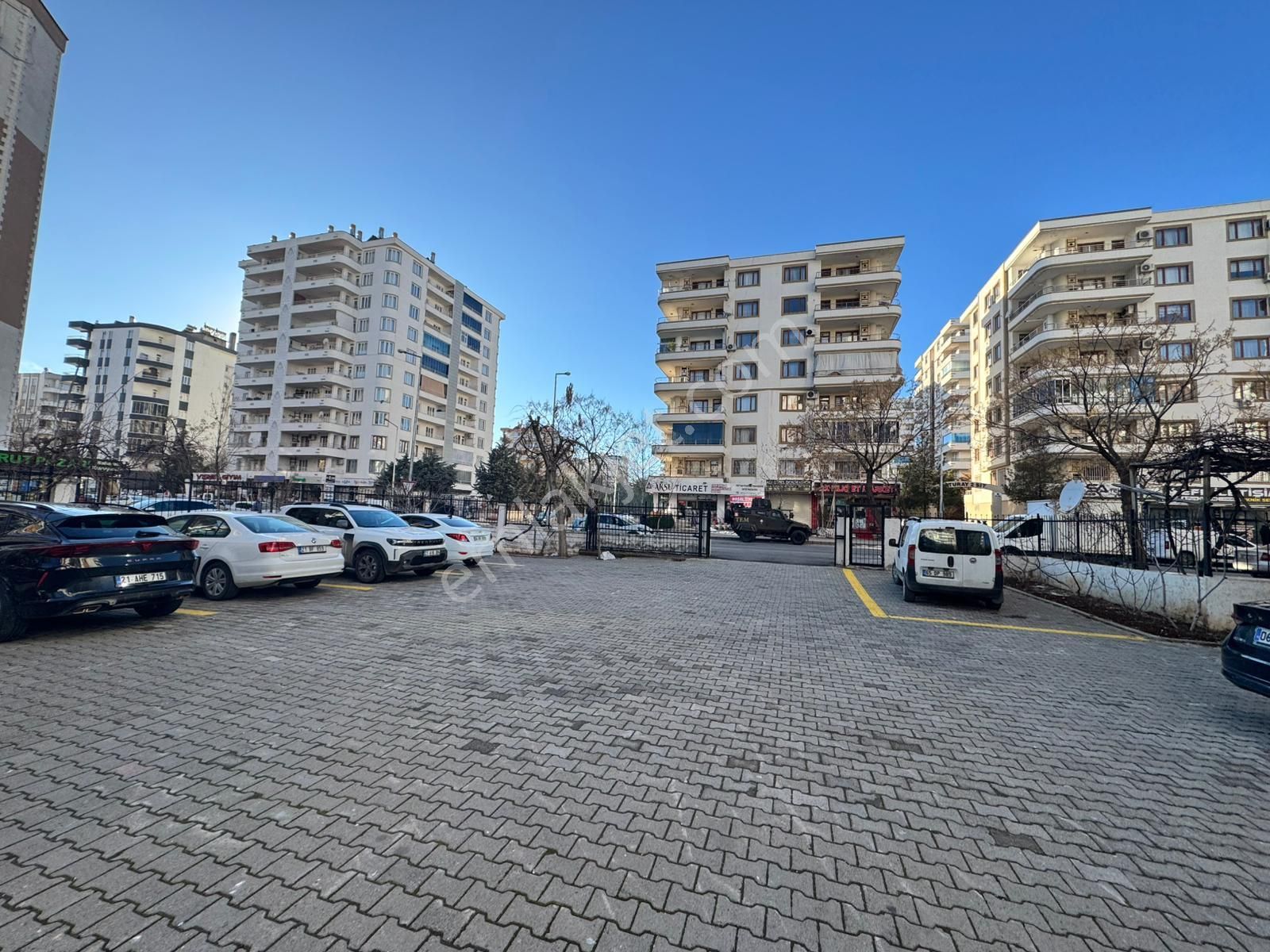 Kent Meydanı Aşağısında Musa Anterde 3+1 İçi Yapılı Daire - Görsel 17