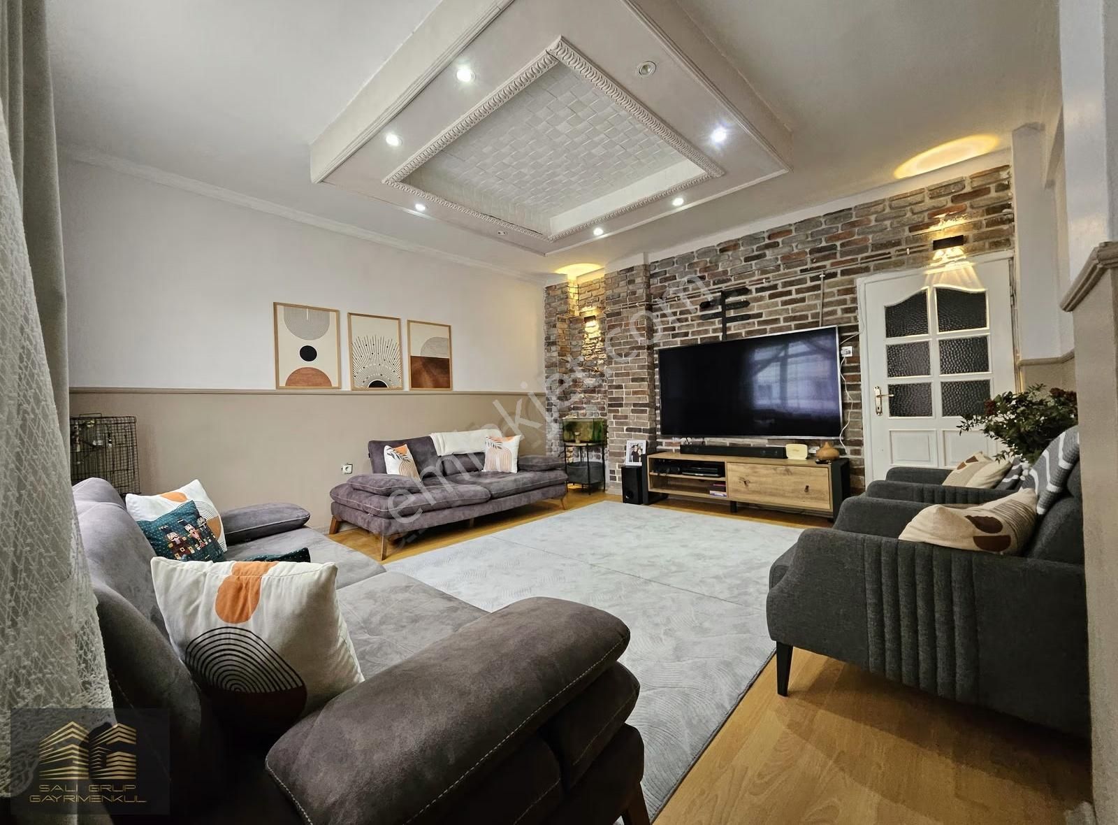 Çırçır - Cadde Paraleli - Otopark - 2+1 - 110 M2 - Kiralık Daire