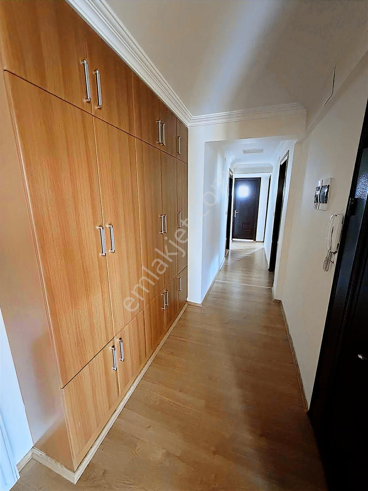 Zeytinköy Yüksektepe Market Yakını Ara Kat 3+1 180 M2 Kiralık ! - Görsel 13