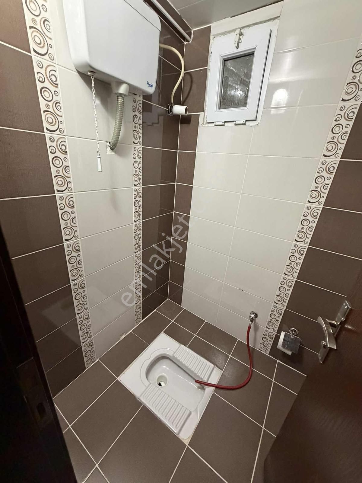 Zeytinköy Yüksektepe Market Yakını Ara Kat 3+1 180 M2 Kiralık ! - Görsel 7