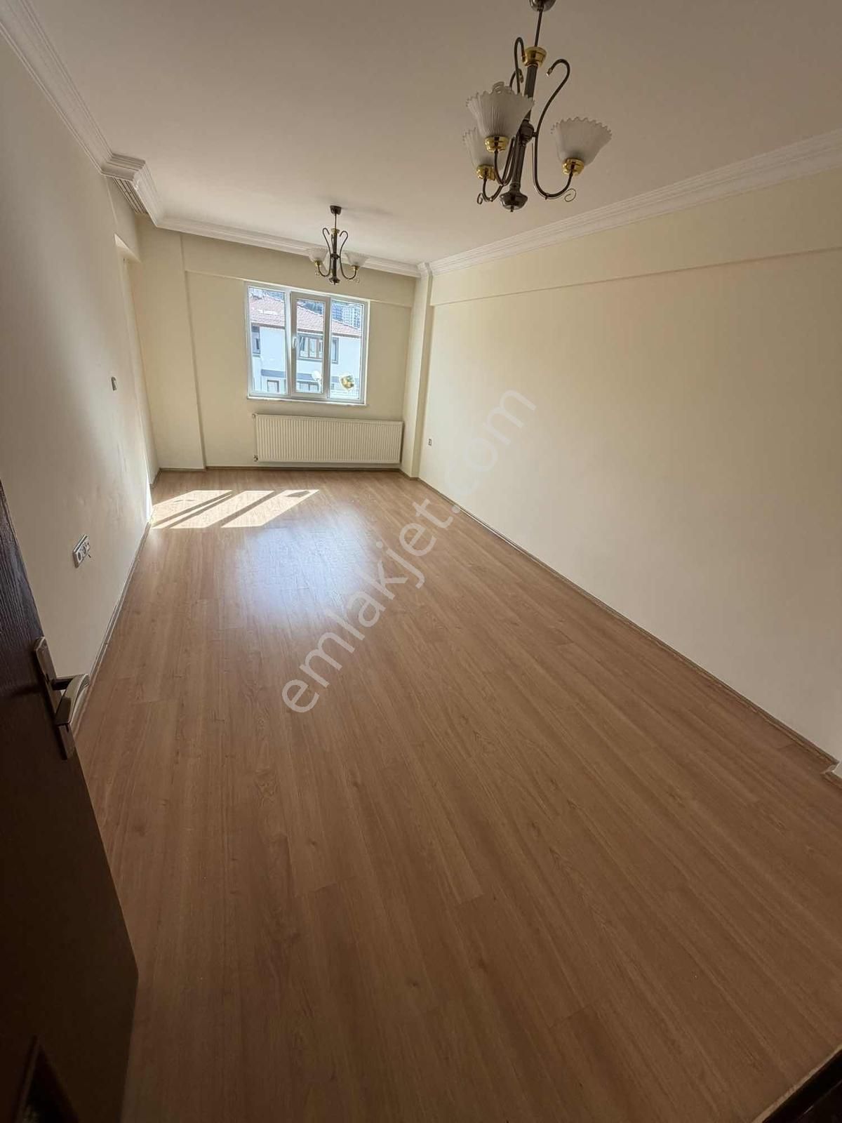 Zeytinköy Yüksektepe Market Yakını Ara Kat 3+1 180 M2 Kiralık ! - Görsel 18