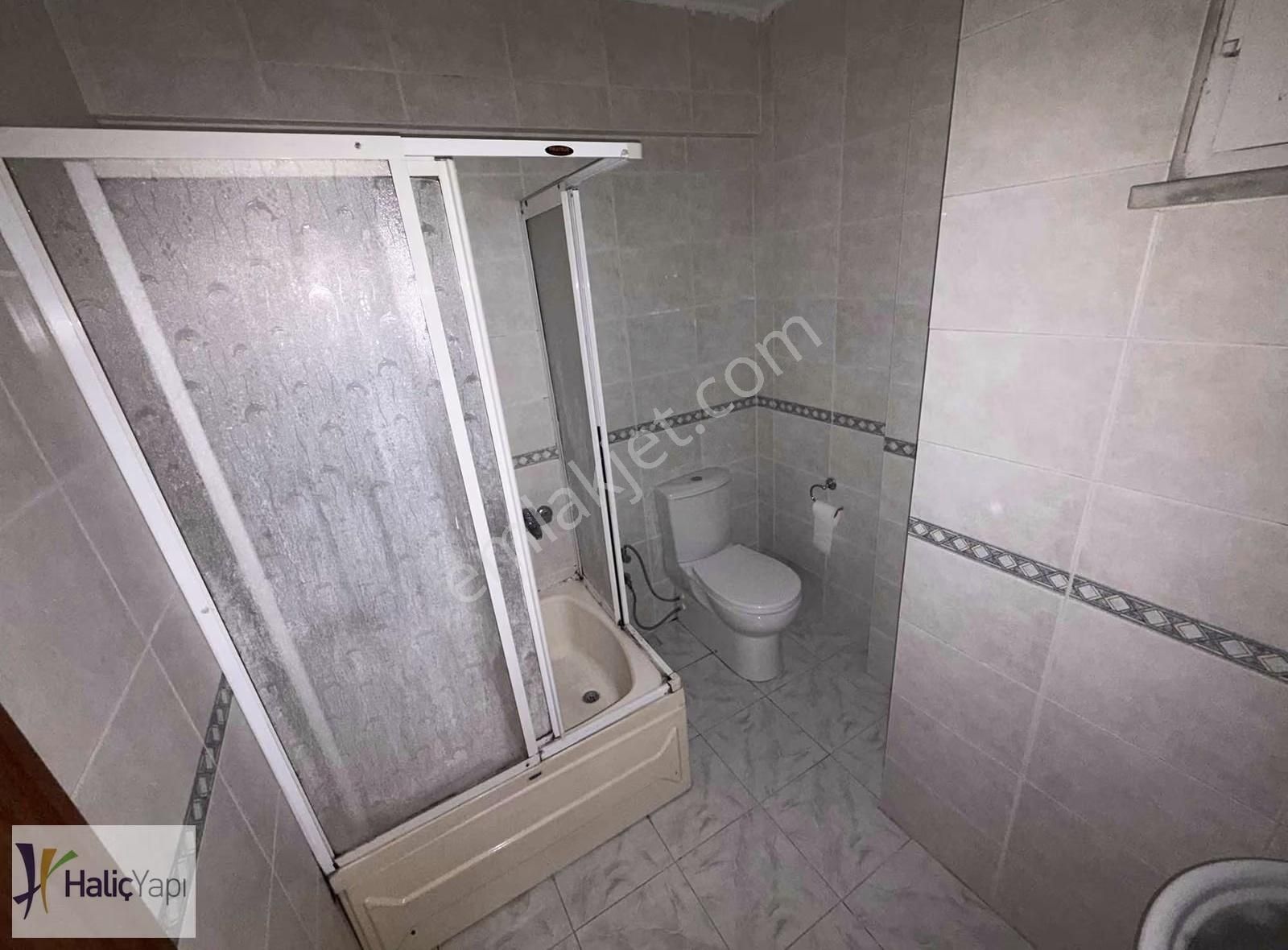 Feriköy Yayla Mahallesinde 2+1 Kiralık Geniş Daire - Görsel 9