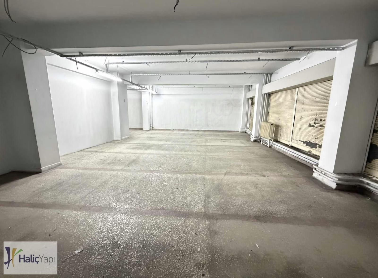 Nişantaşında Araç Girişli 420m2 Kiralık Depo - Görsel 2