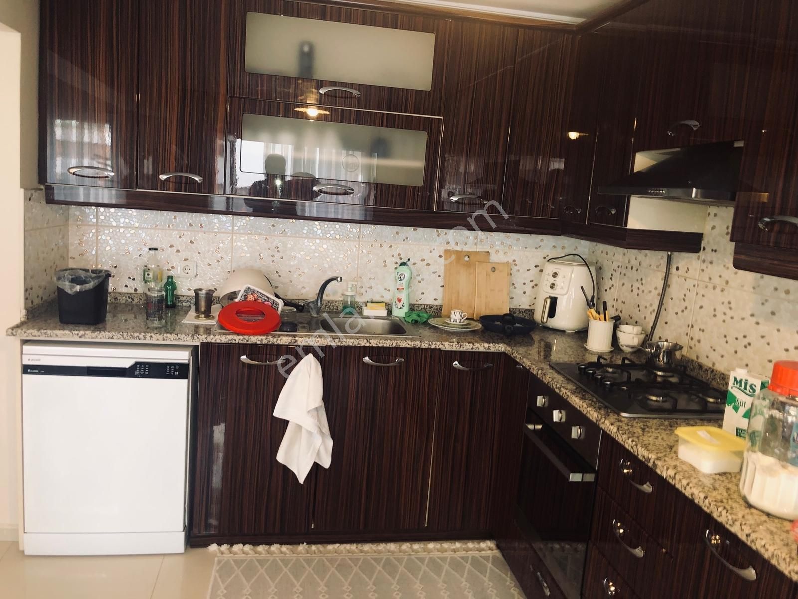 Karşıyaka Yalı Mahallesi Geniş Dubleks 3+1 Satılık Daire - Görsel 4