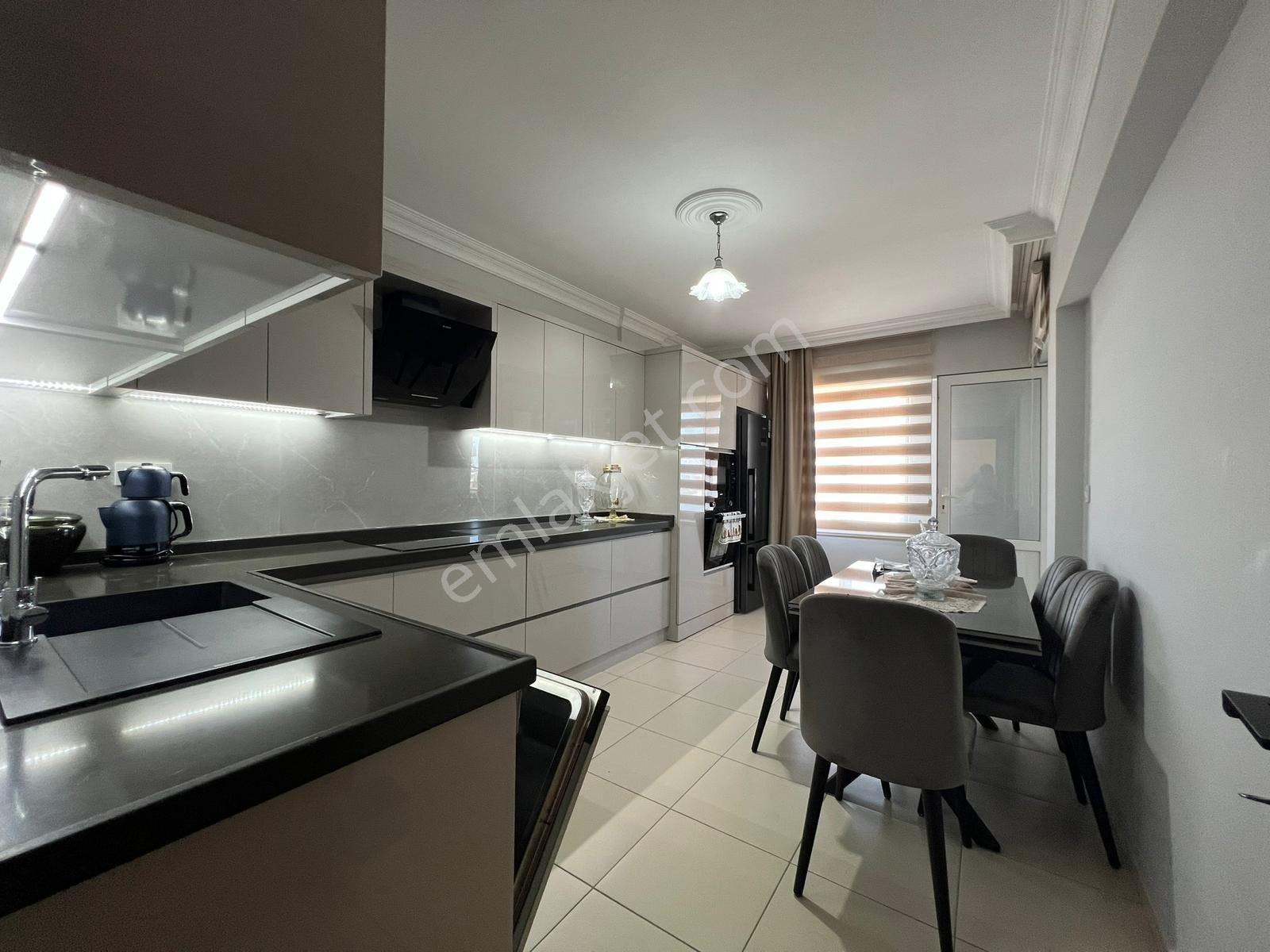 Didim Hisar Mahallesi İnönü Bulvarı Üzerinde Merkezi Konumda, Full Eşyalı 3+1 Daire - Görsel 5