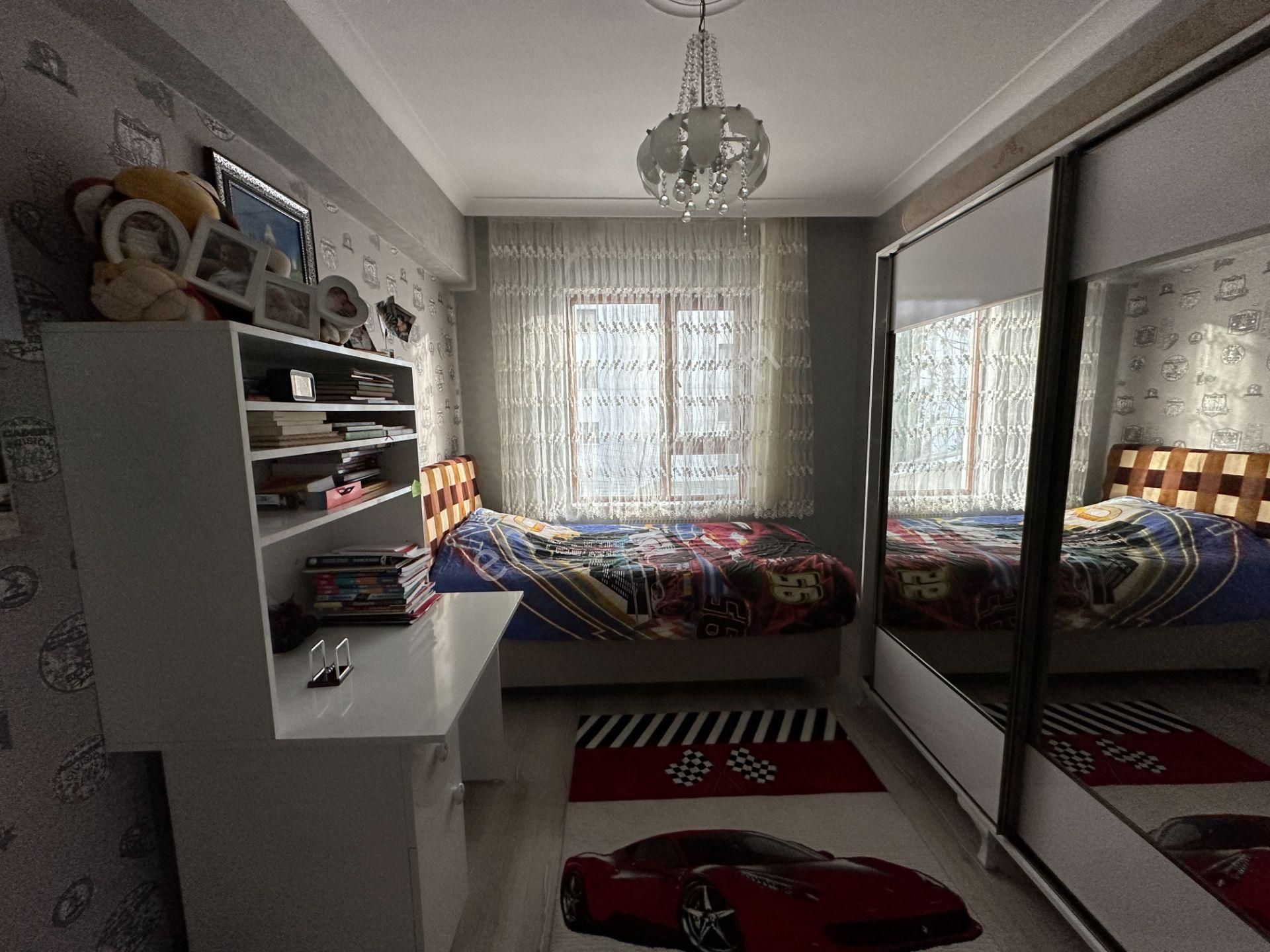Kalecik Emlaktan Protokol Yol Yakını Modern Yapılı 4+1 195m² - Görsel 16