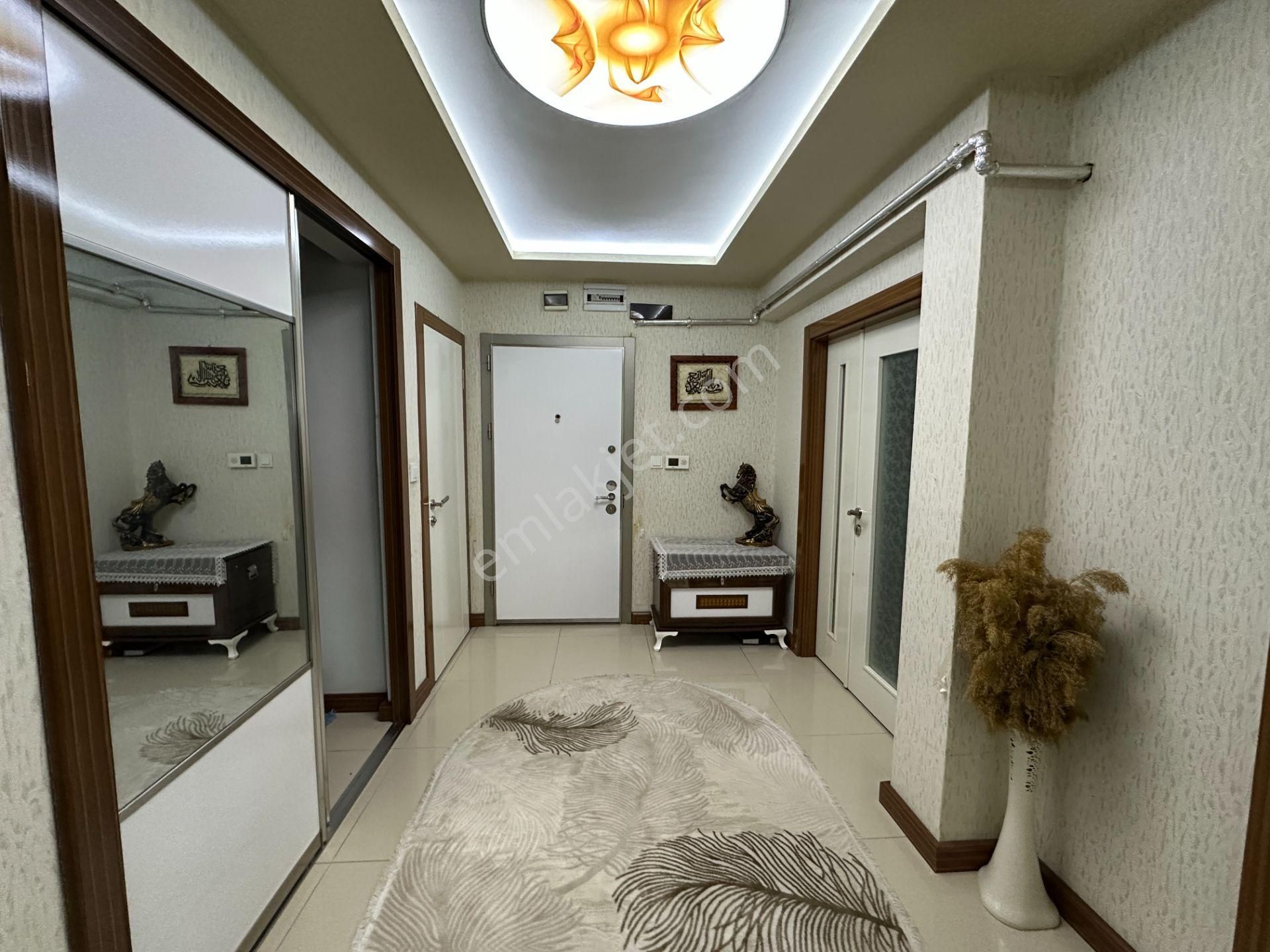 Kalecik Emlaktan Protokol Yol Yakını Modern Yapılı 4+1 195m² - Görsel 26