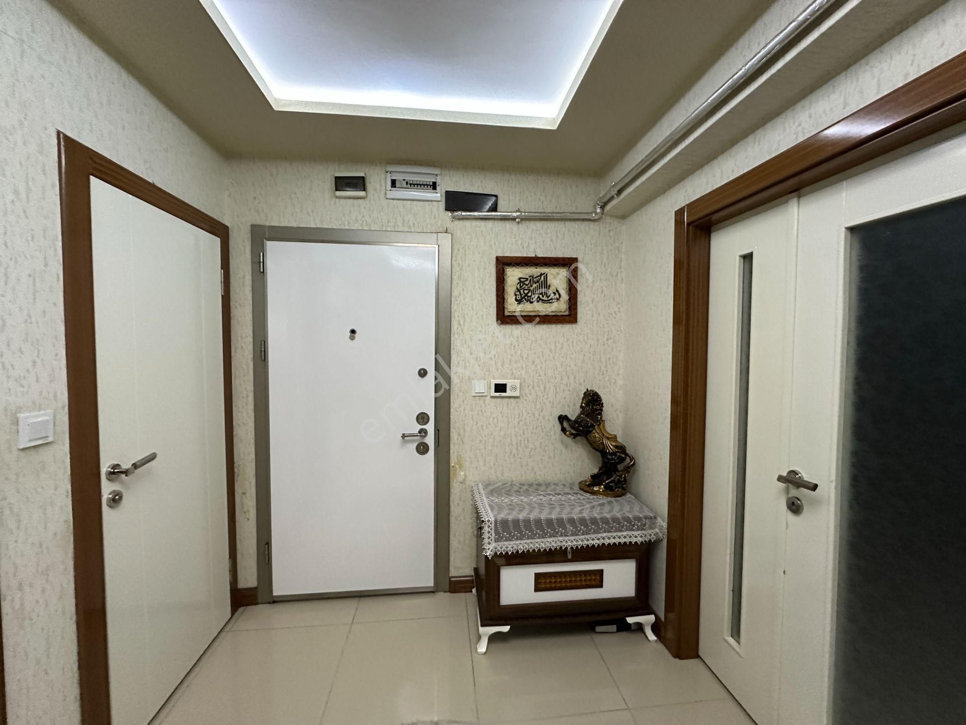 Kalecik Emlaktan Protokol Yol Yakını Modern Yapılı 4+1 195m² - Görsel 24