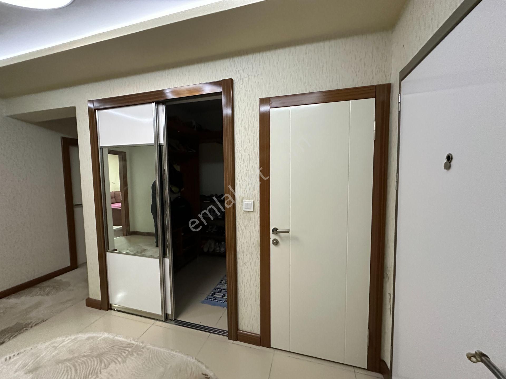 Kalecik Emlaktan Protokol Yol Yakını Modern Yapılı 4+1 195m² - Görsel 27