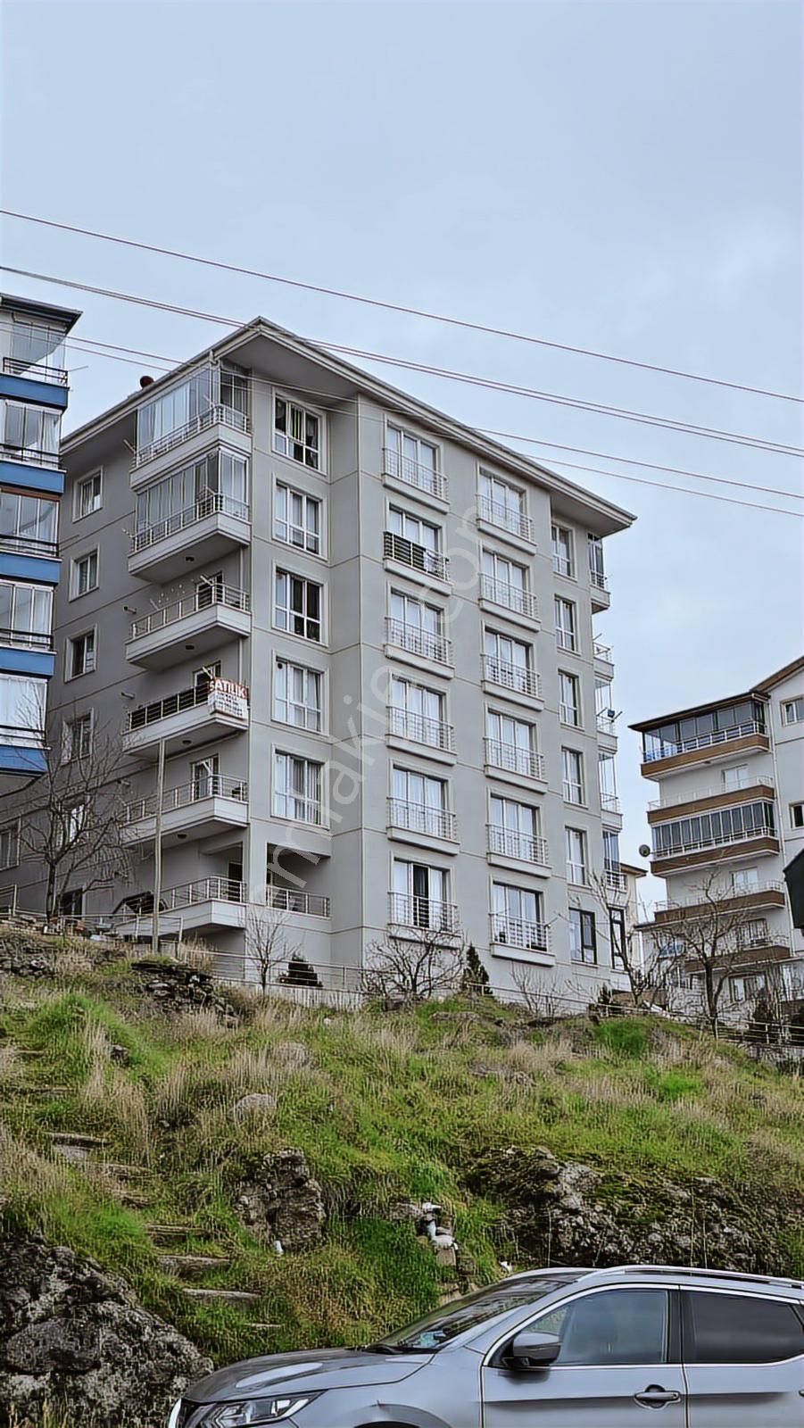 Merkez Konum'da 3+1 Yüksek Giriş 3 Cephe 5 Yıllık