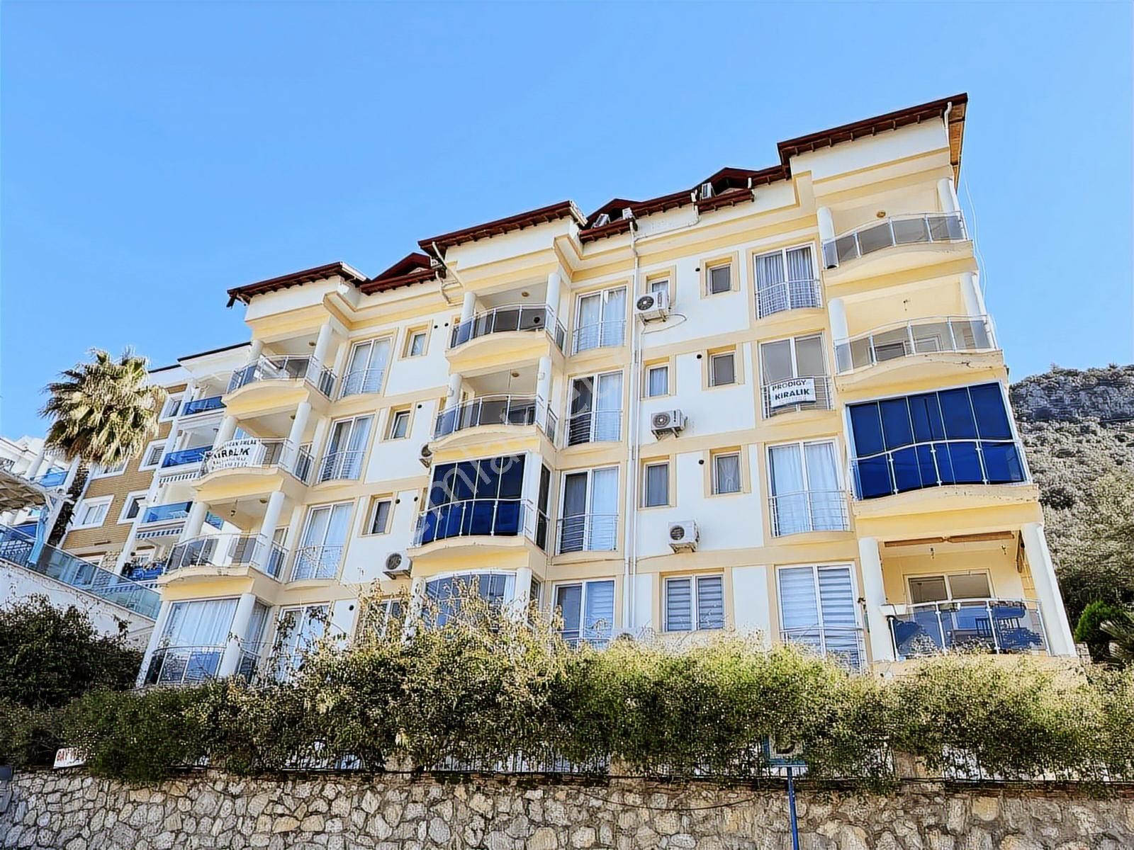 Prodıgy360'tan Manzaralı, Havuzlu Site İçi 2+1 Kiralık Daire