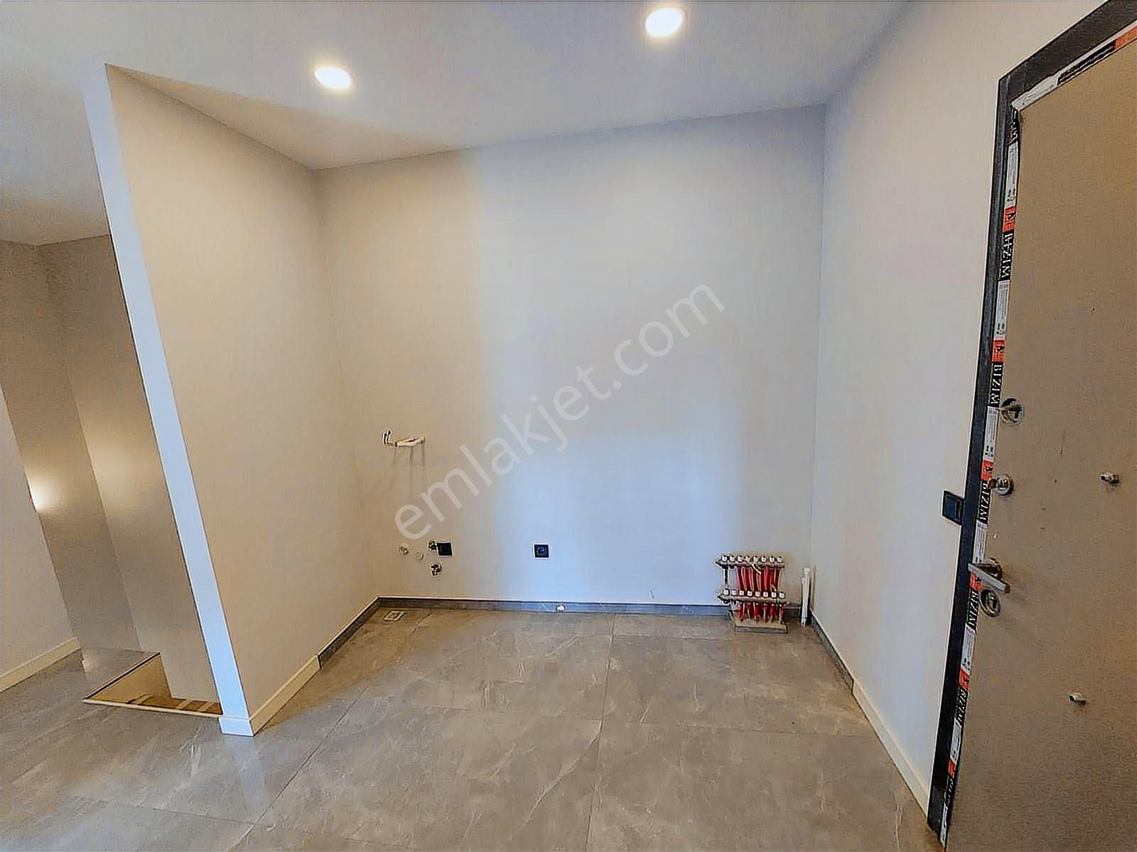 Üsküdar Merkeze Yakın Asansörlü Satılık Sıfır Dubleks 4+1 - Görsel 4