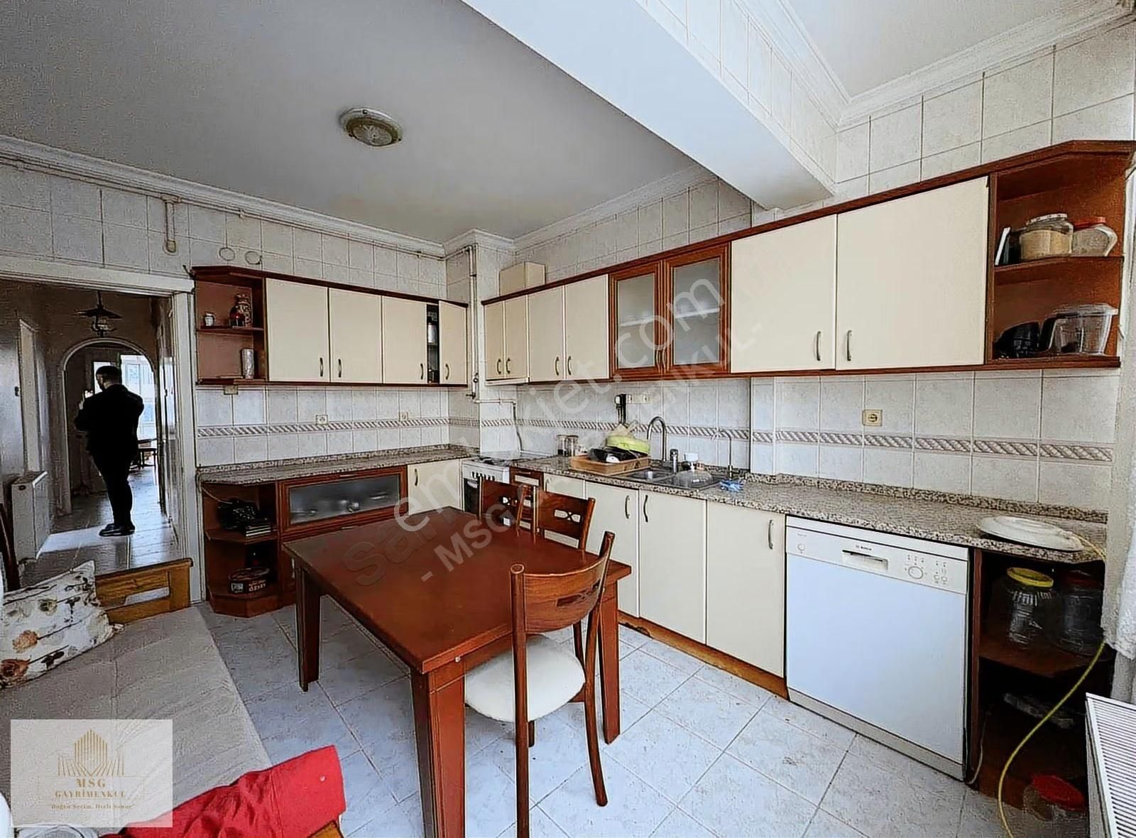 Msg'den Göztepe Stadyum Yanında 3+1 Ara Kat, Otoparklı Daire - Görsel 12