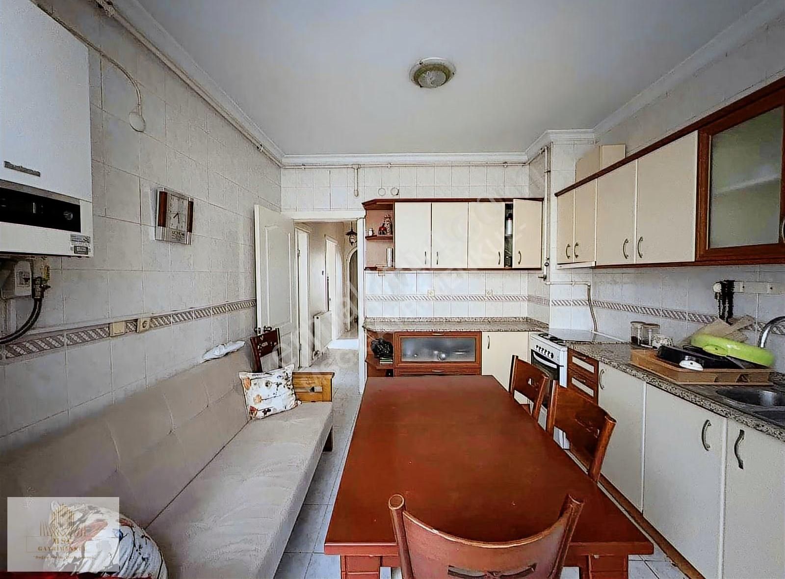 Msg'den Göztepe Stadyum Yanında 3+1 Ara Kat, Otoparklı Daire - Görsel 4