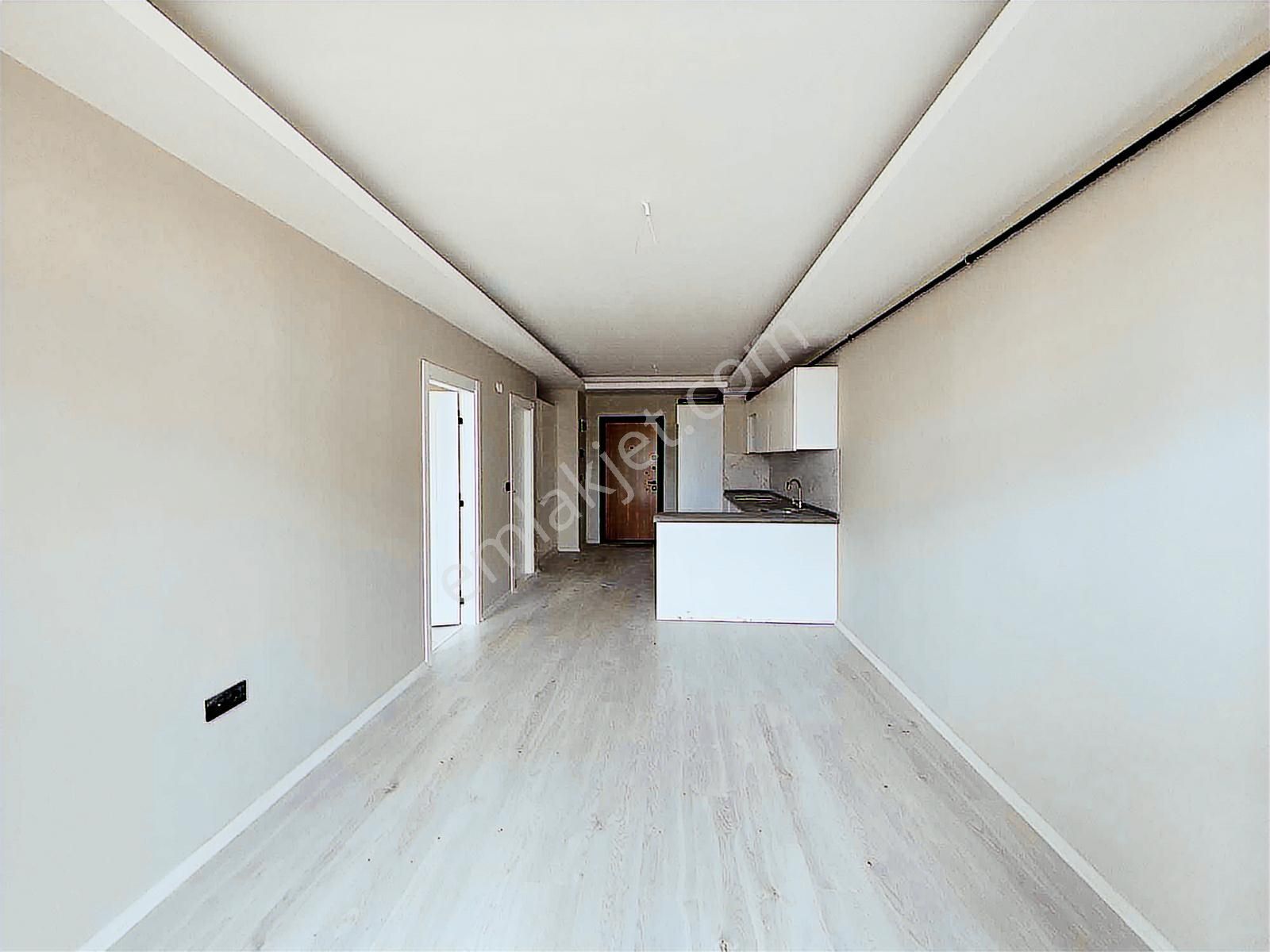 Aziz Işık Bulvarına 1 Parsel Ultra Geniş Yüksek Kredili 1+1