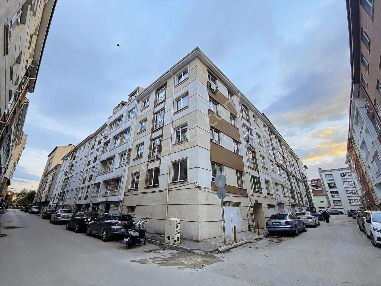 Derman Caddesi Üzeri 2+1 Satılık Daire